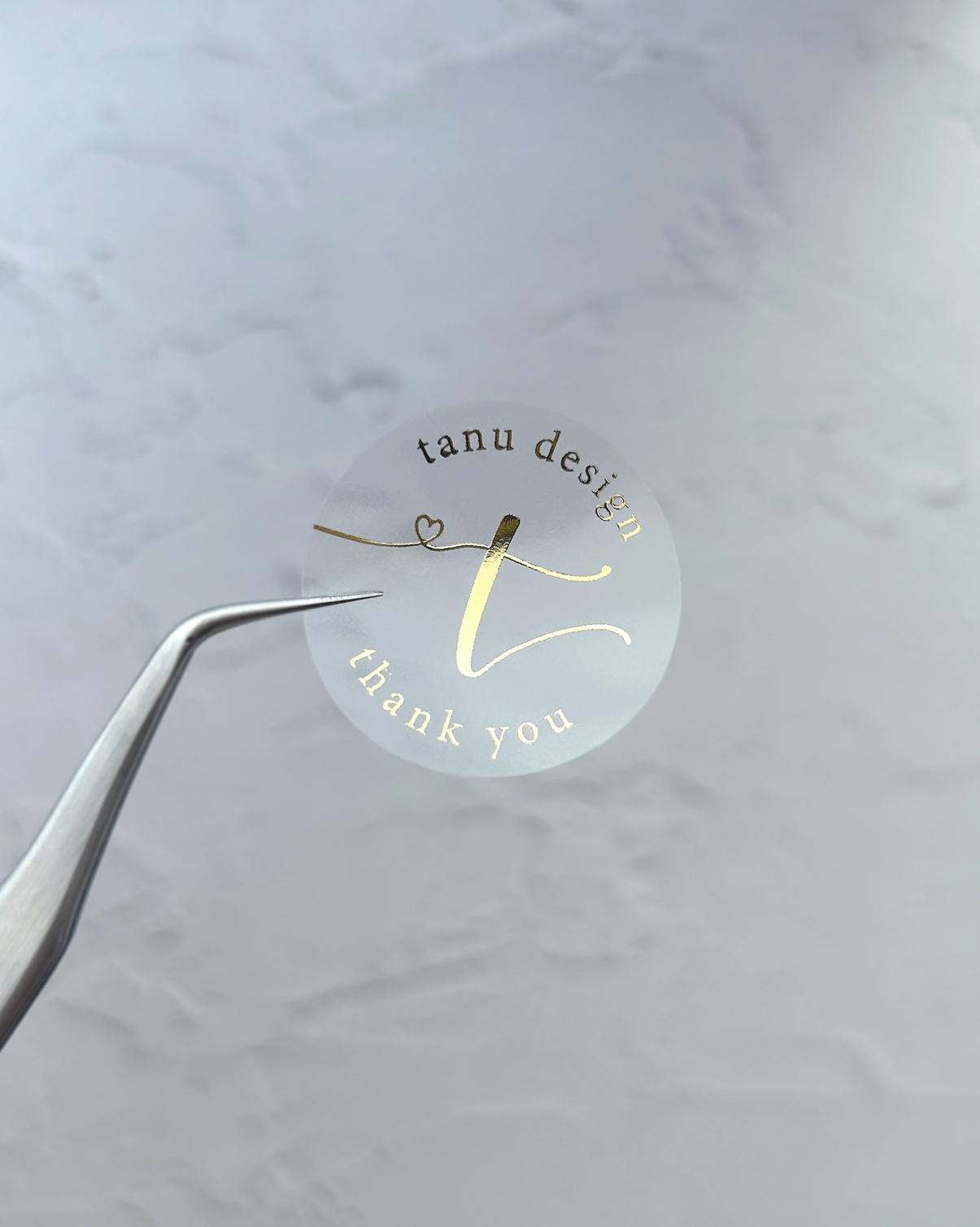 透明で箔押しが際立つ！【透明箔押しシール】