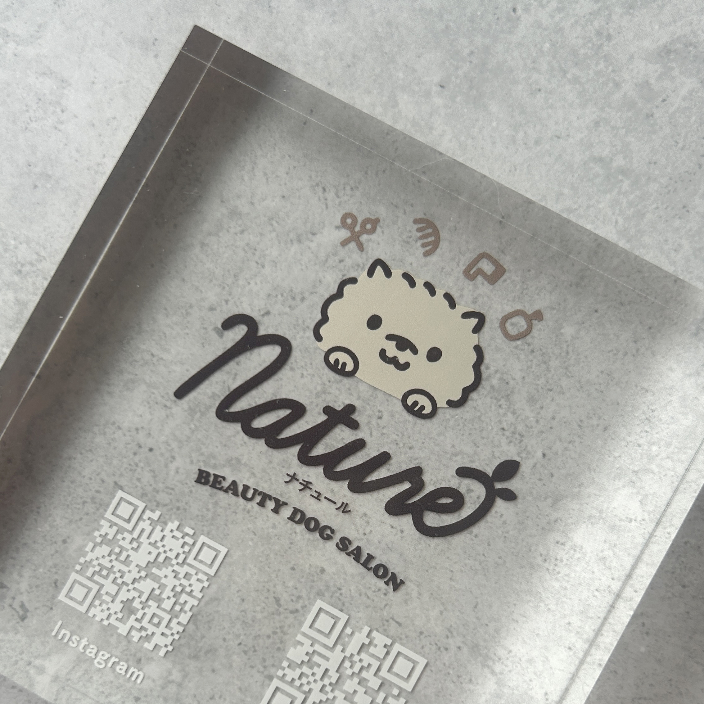 小さくても存在感抜群！【小さな看板・卓上サイン】