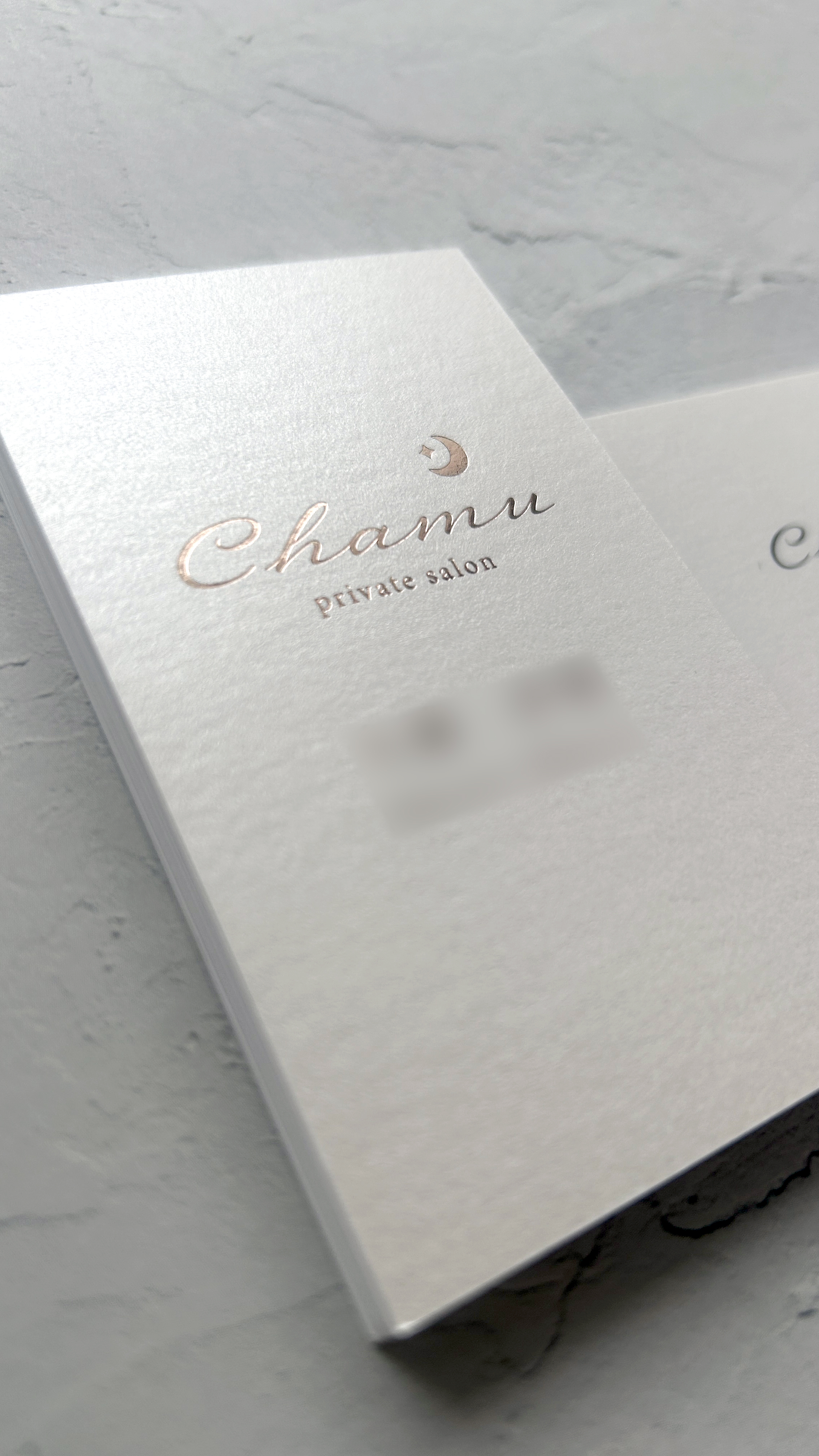 高級感＋可愛らしさも！【ローズゴールド箔押しの名刺】