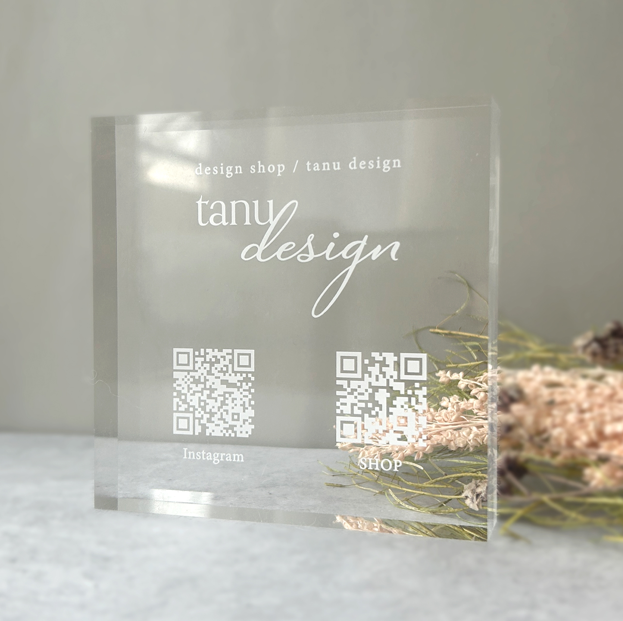 さまざまなシーンで活躍【小さな看板・卓上サイン】