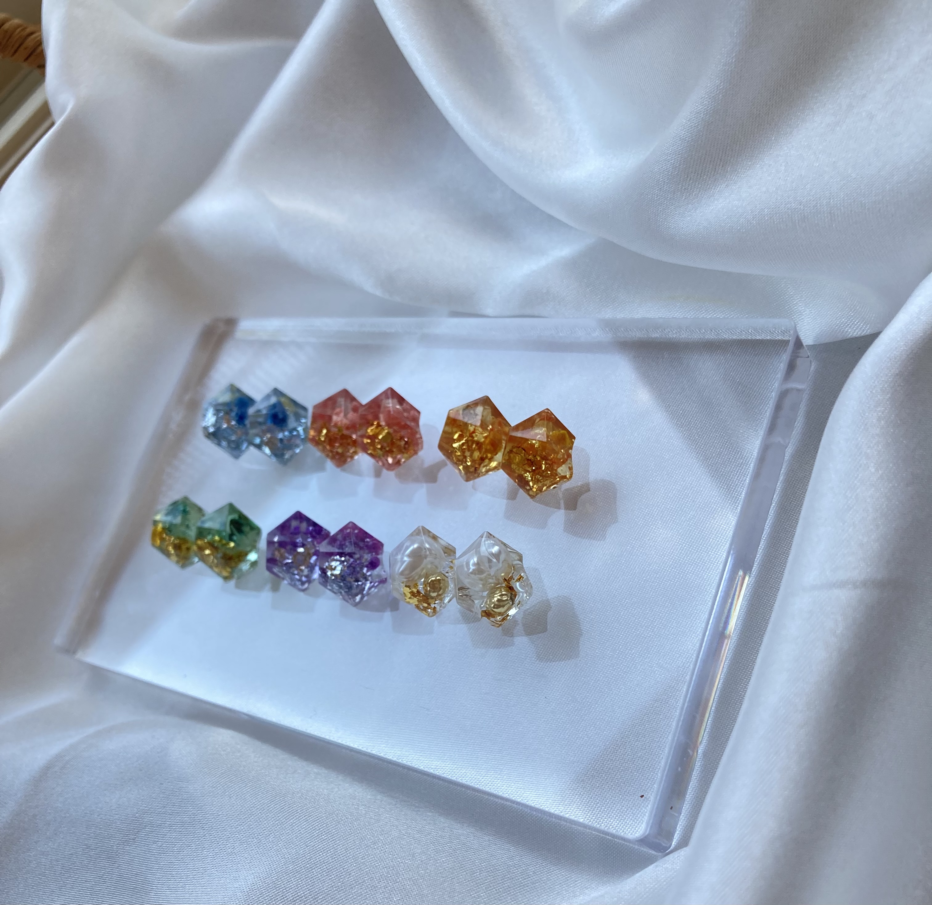 あざやかミニピアス♡