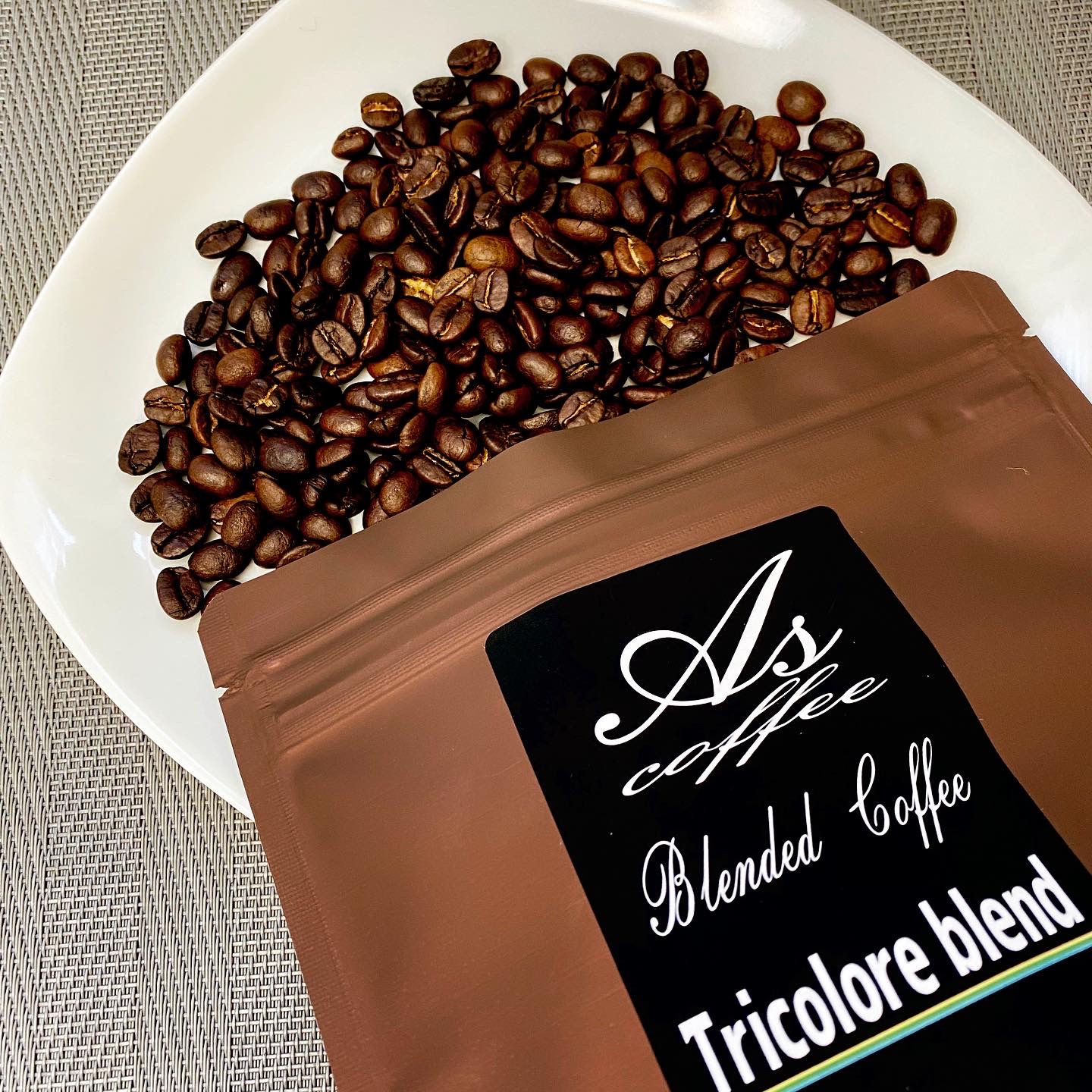 新作ブレンドコーヒー【tricolore blend】