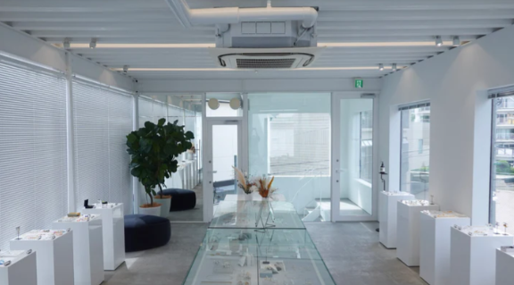 〈新規店舗〉代官山 unigem