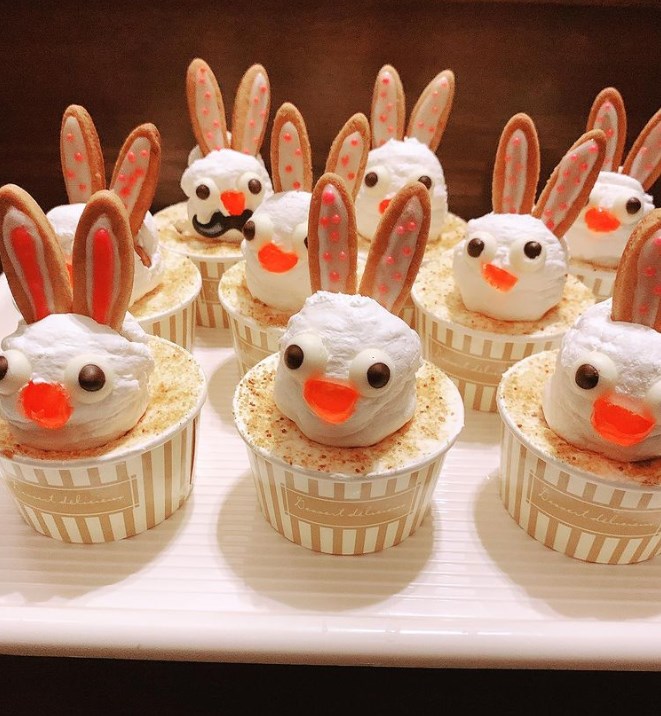 大人気うさぎ ですが。。。。。