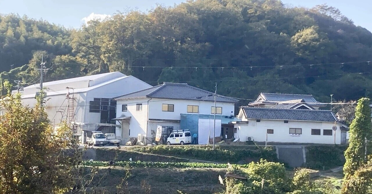 60年前は40件、今は4件。それでも卵をつくり続けるということ——三代で紡ぐさかもと養鶏