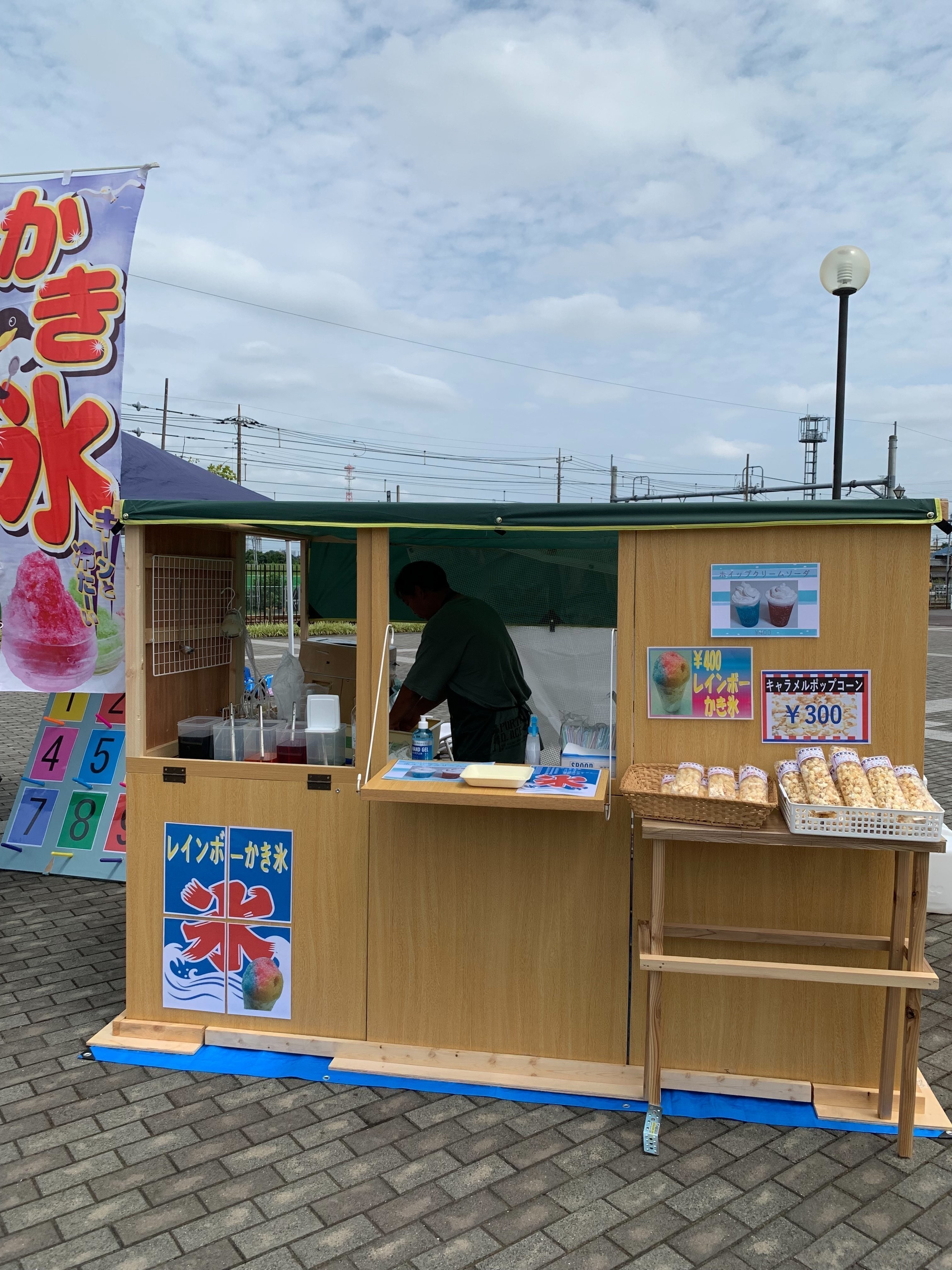 4月イベントではキッチンカーキット2台です。