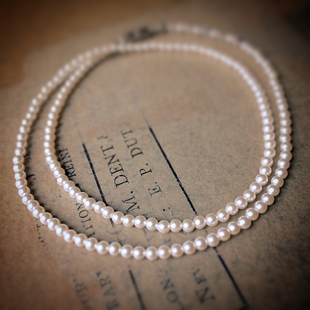 Swarovski pearl：necklace