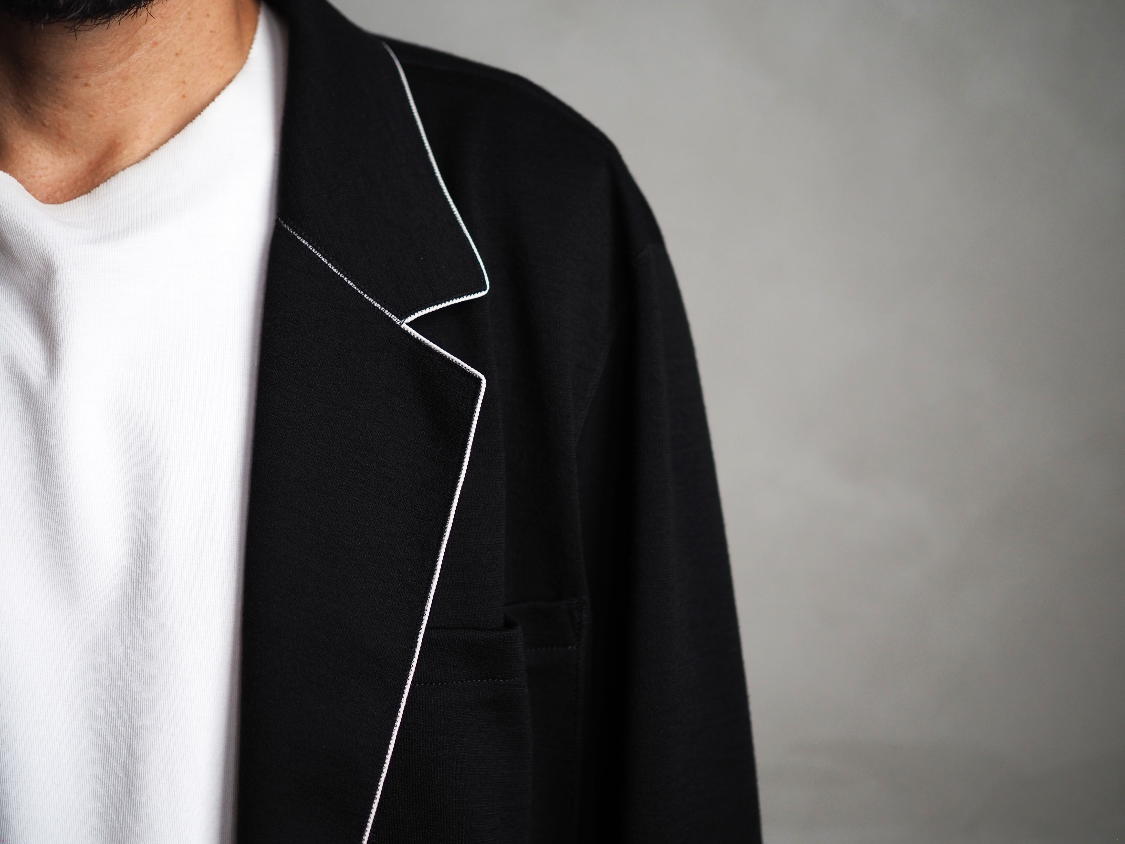 山内のインコードロック・ニットジャケット