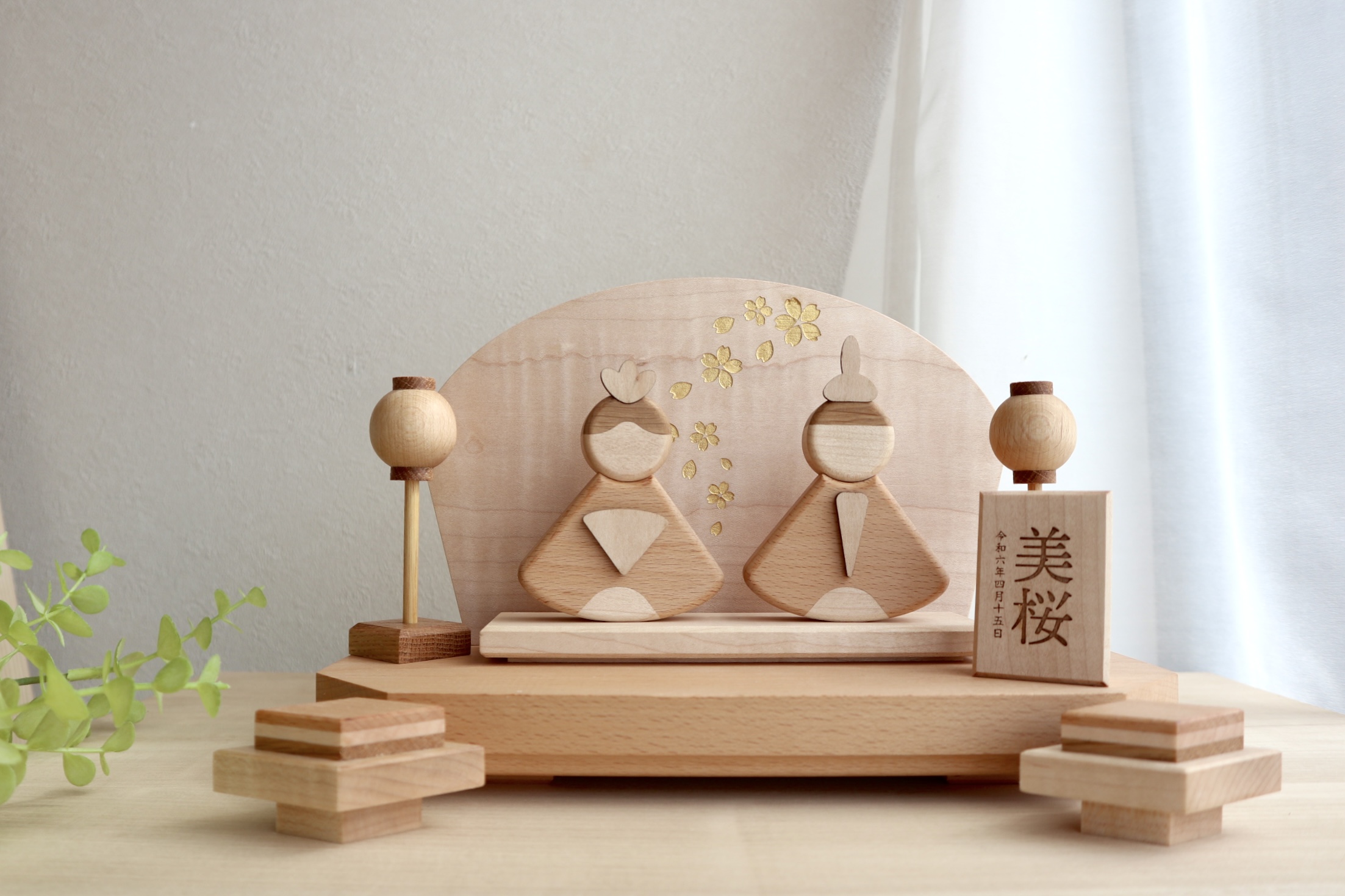 【新作】白にこだわった特別仕様 ― 木製ひな人形 White Premium Edition ―