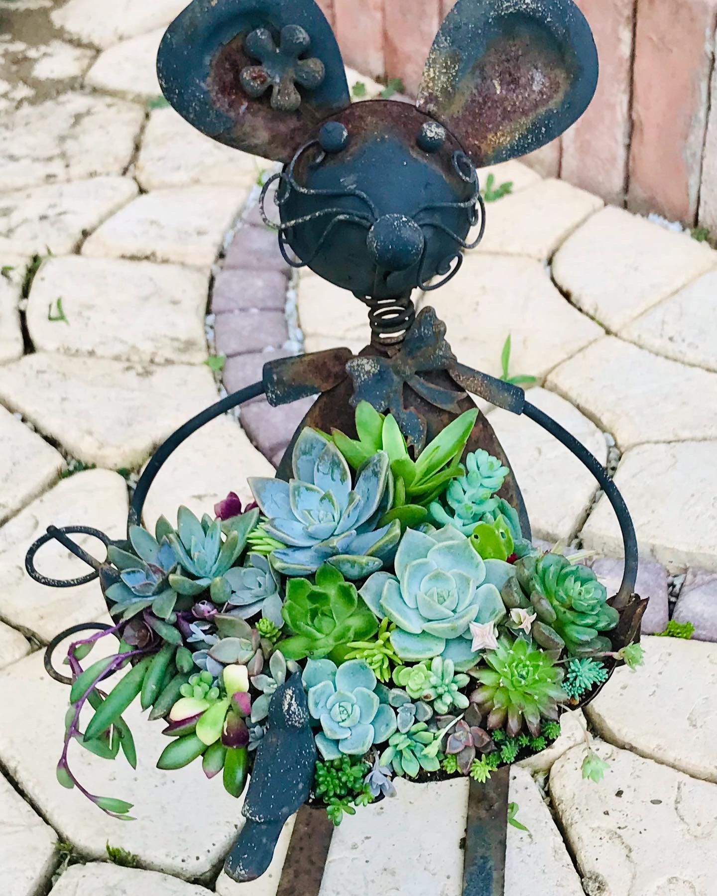 庭のネズミくんも参加