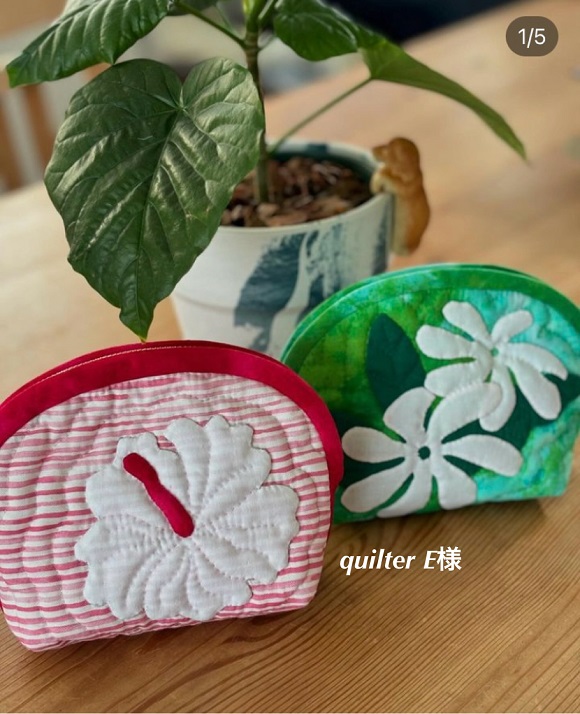 （50）お客様の作品　quilter Ｅ様　 ハイビスカスのポーチ　 ティアレのポーチ　