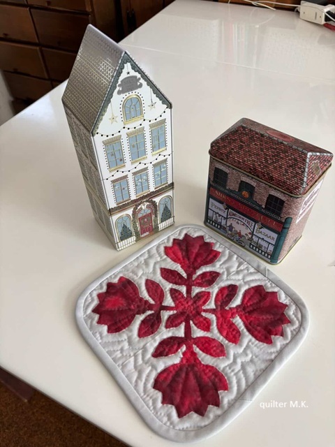 (62)お客様の作品　quilter M.K.様 　オヒアレフアのタペストリー　ハワイアンキルト