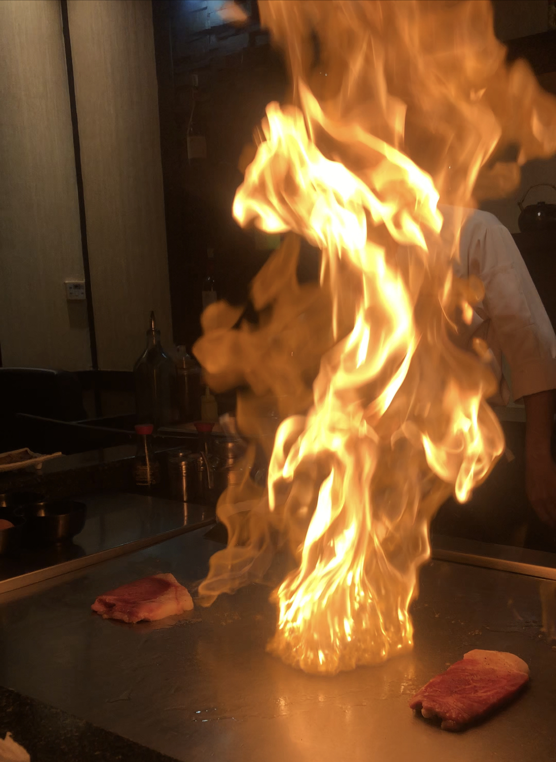 多分 (高級霜降り)牛には塩蔵ペッパーでしょう！