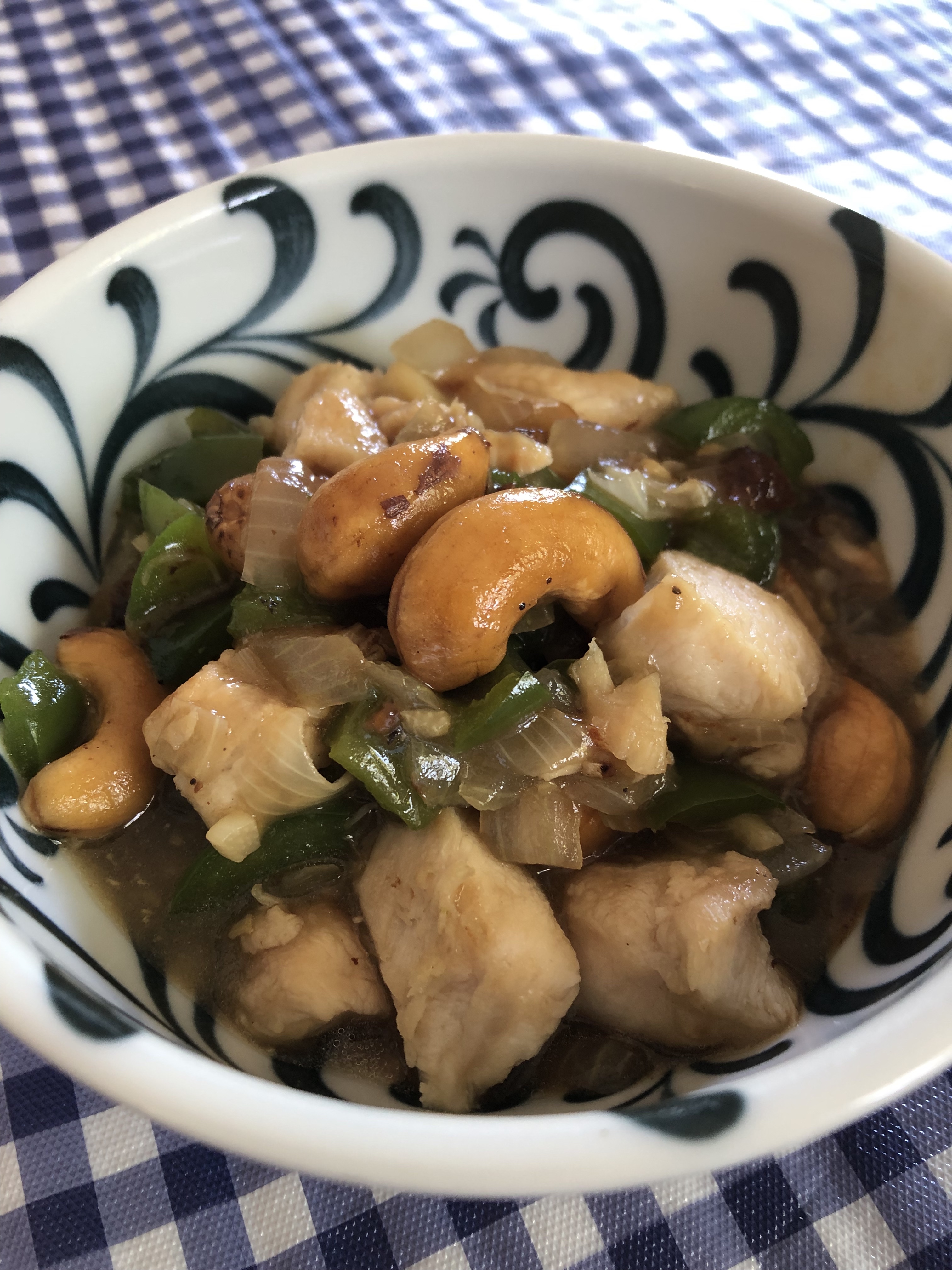 鶏肉のカシューナッツ炒め