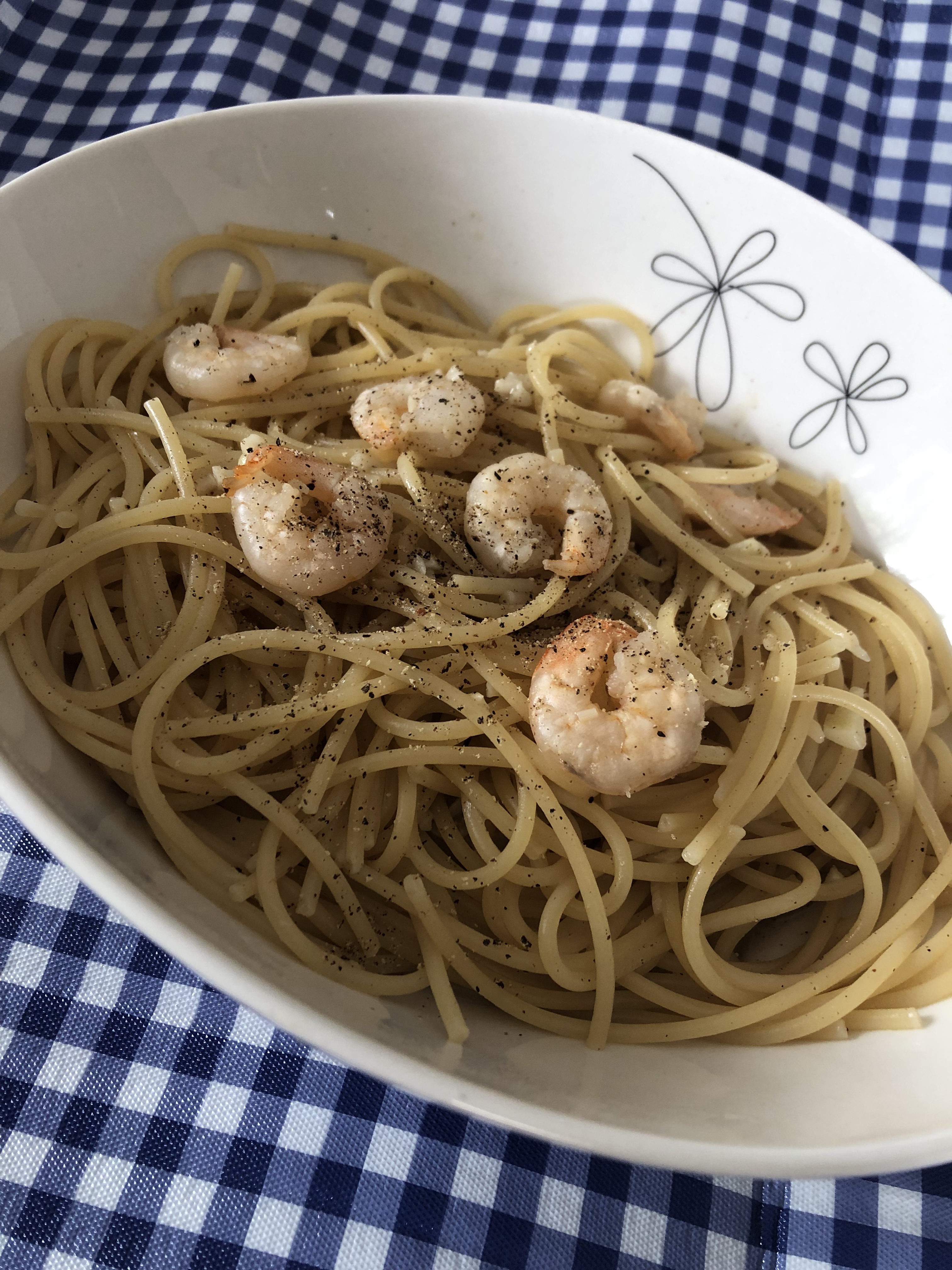 海老とAglio, Olio e Peperoncino With Pepper