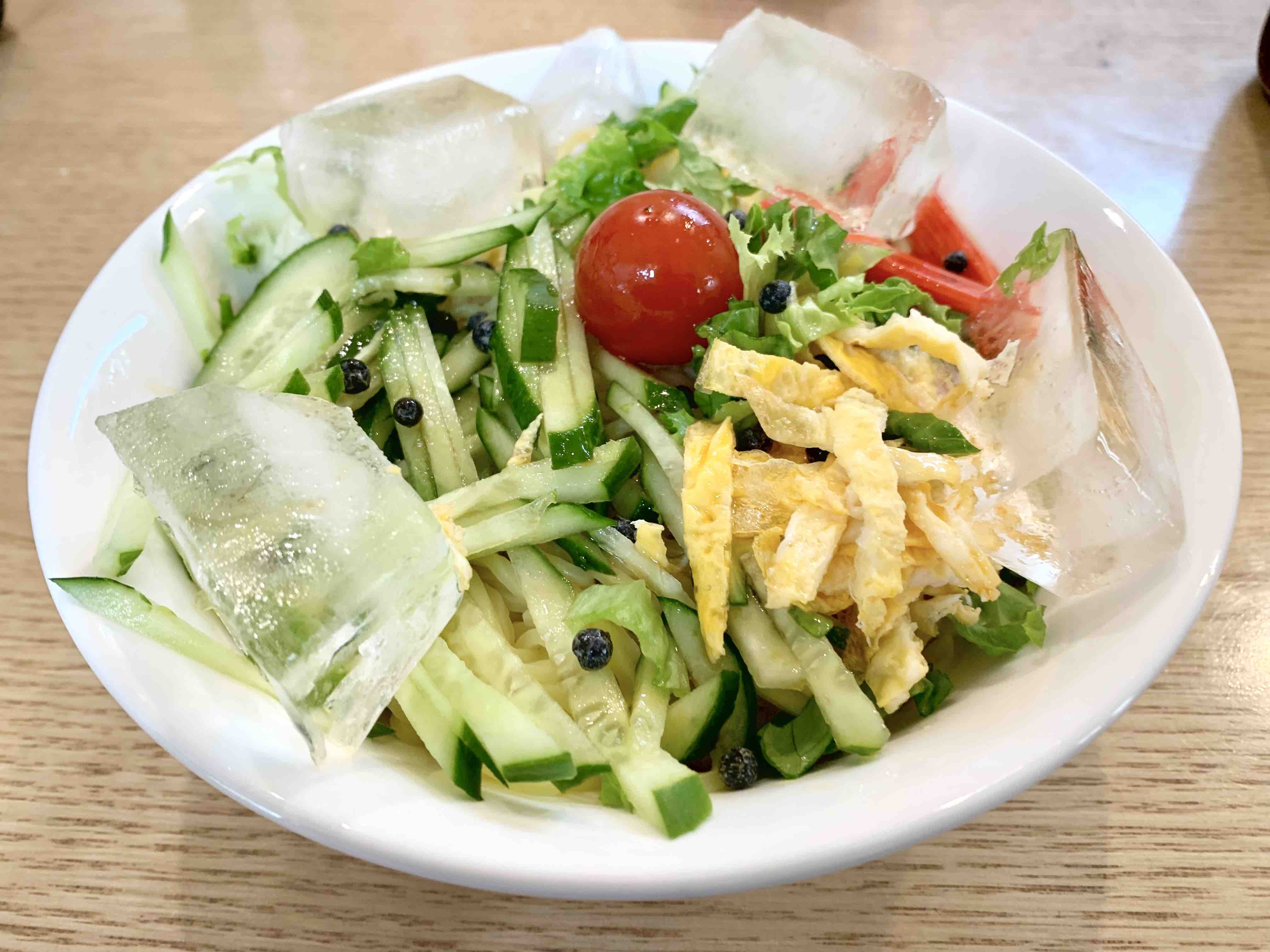 【暑い日にピッタリ】冷やし中華 ＋ 胡椒