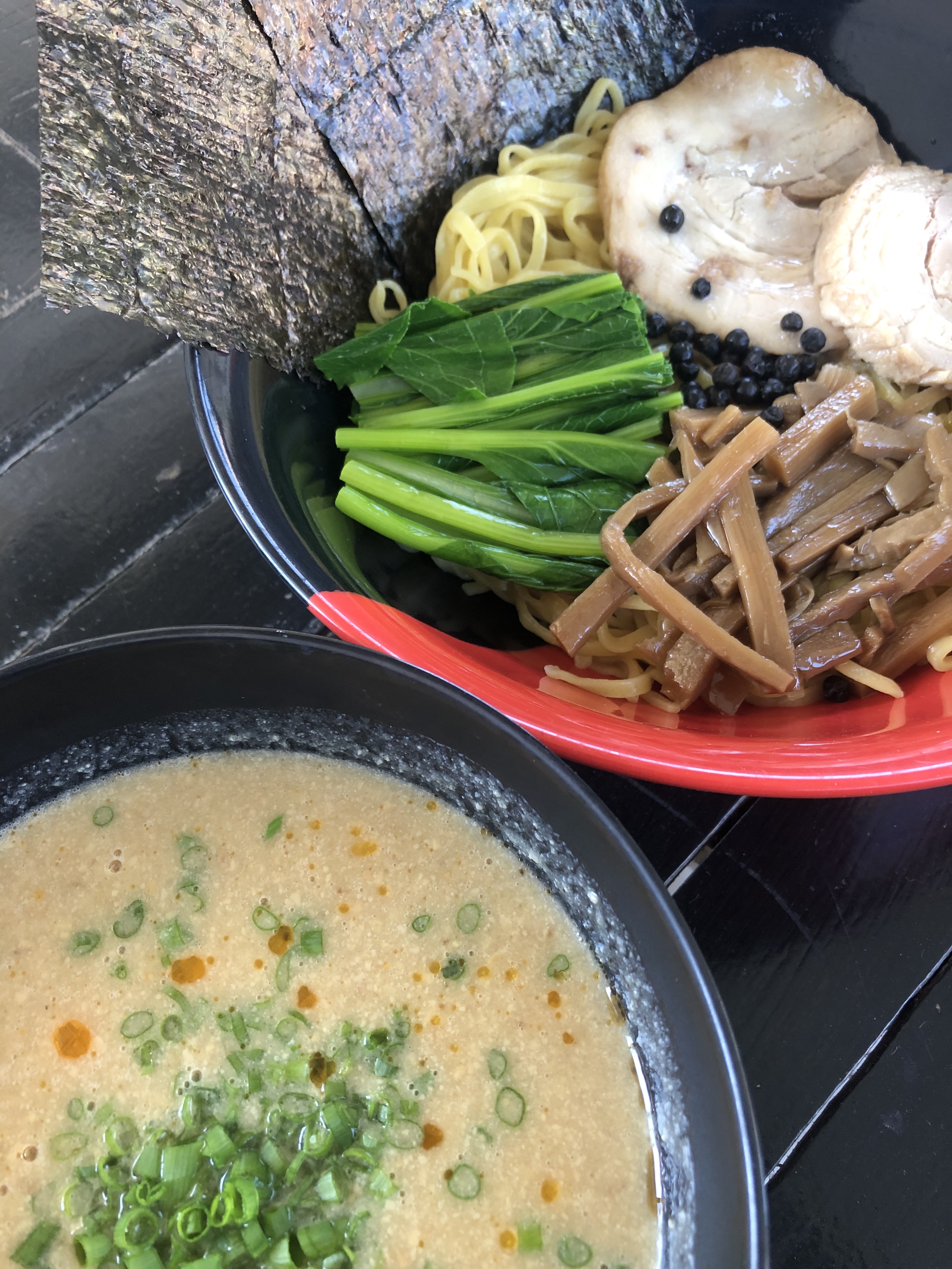 カシュー味噌つけ麺 with 塩蔵ペッパーのコラボレーション