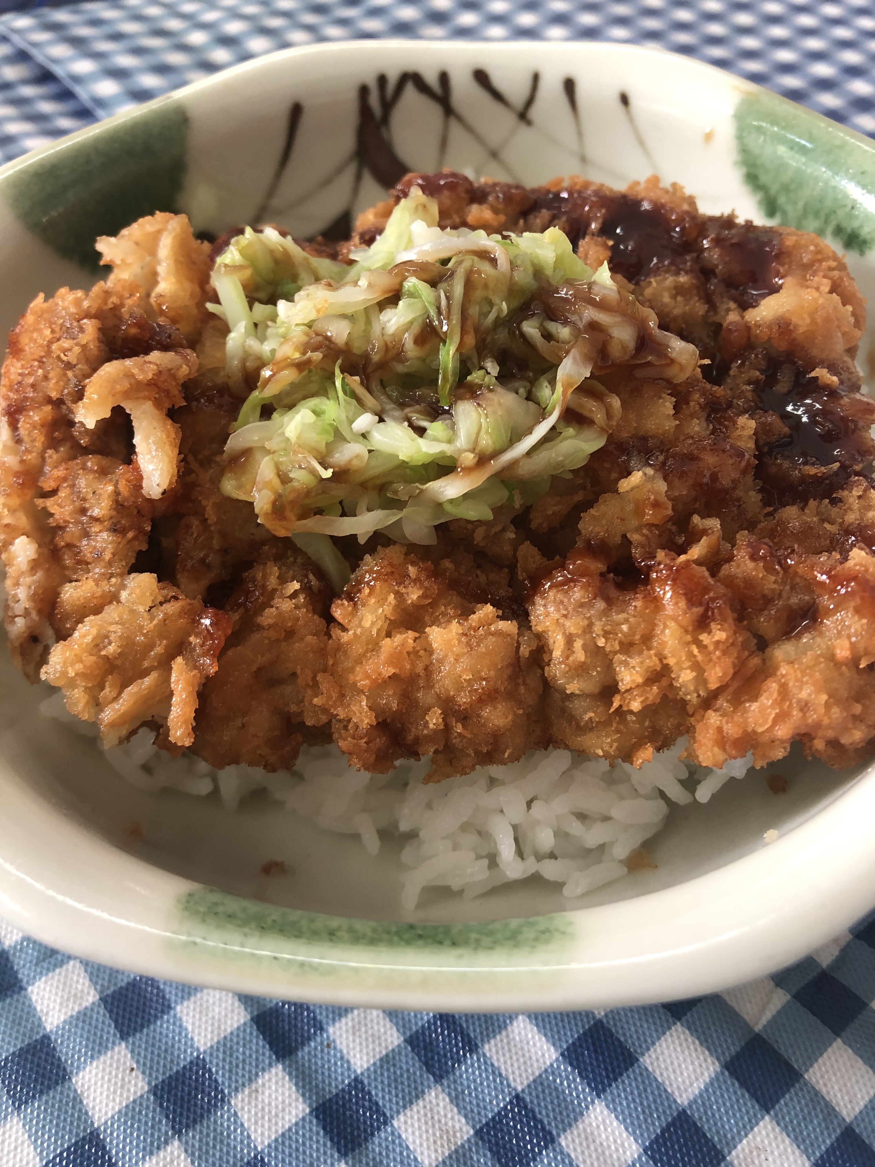 カシューナッツパウダーとパン粉のMixソースカツ丼
