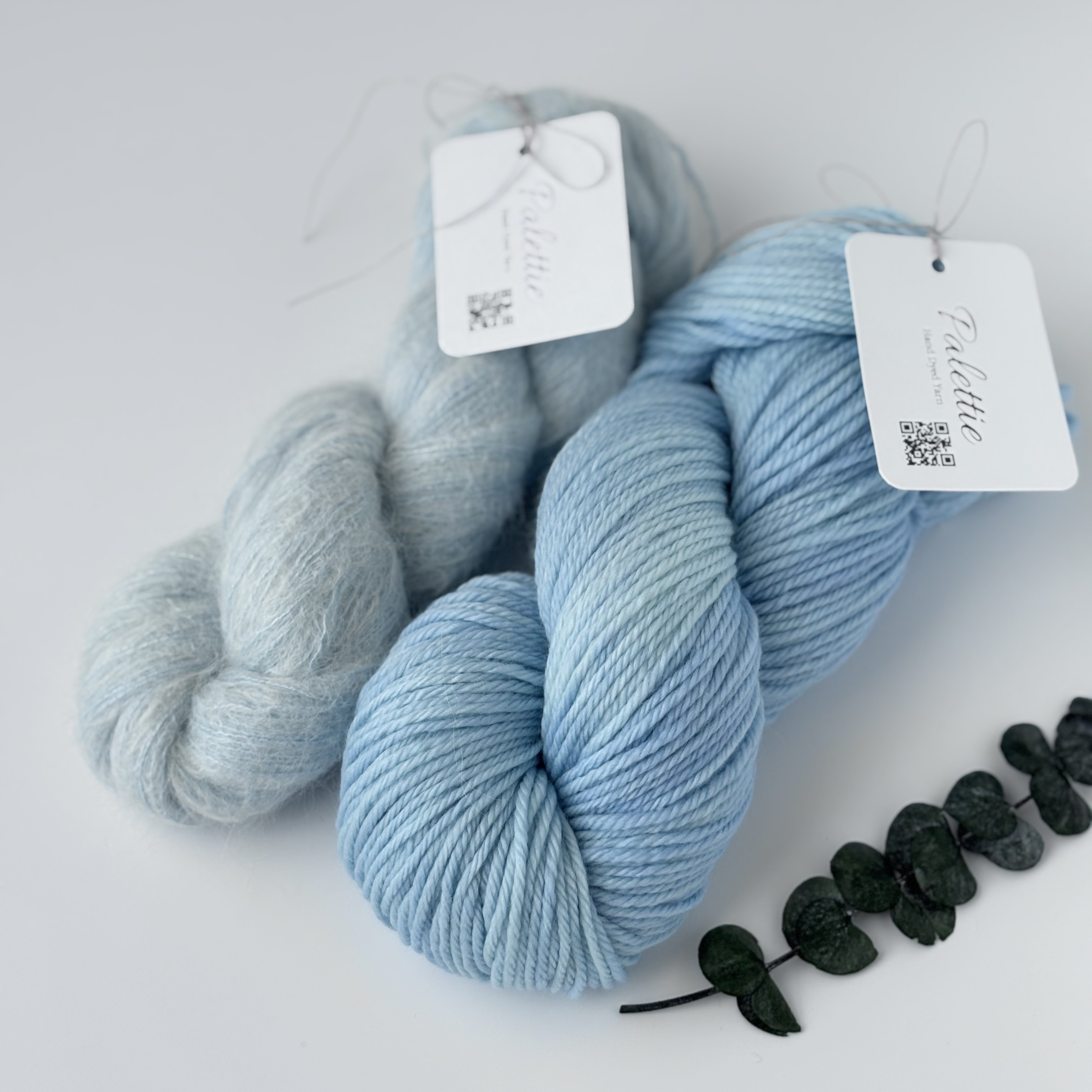 「Merino100_DK」と「ベビーアルパカ（スリ）＆シルク」
