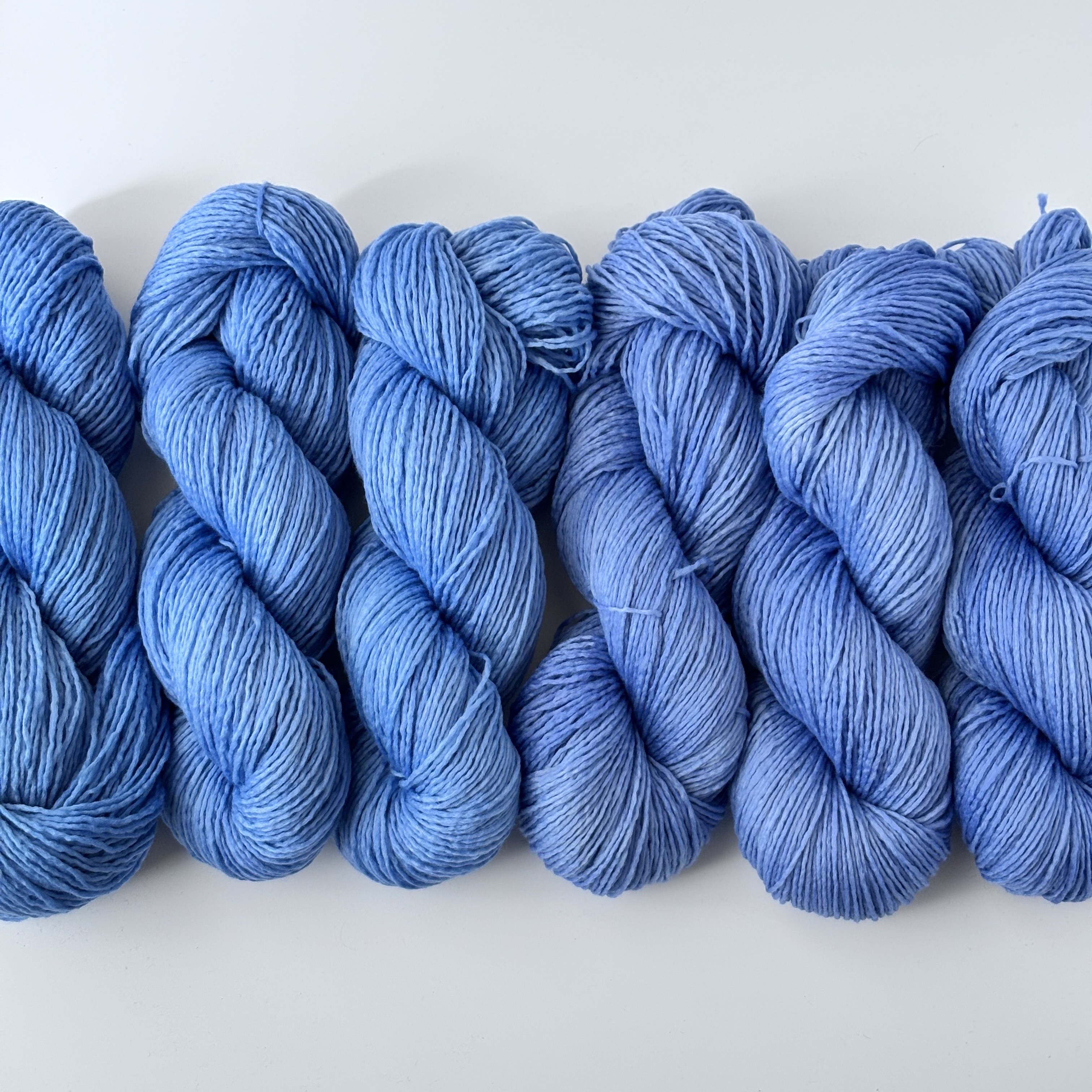 eriさんデザインのHiekkaに使用した糸のご紹介