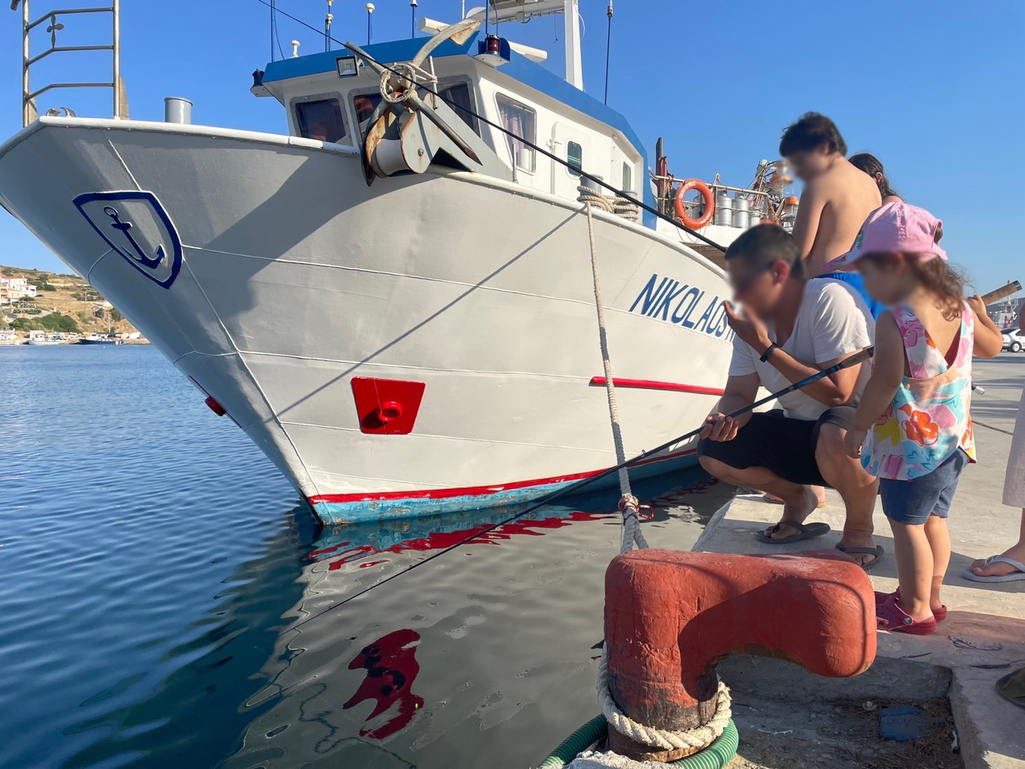 『アヤポストリ』では、子どもたちと釣りを🎣