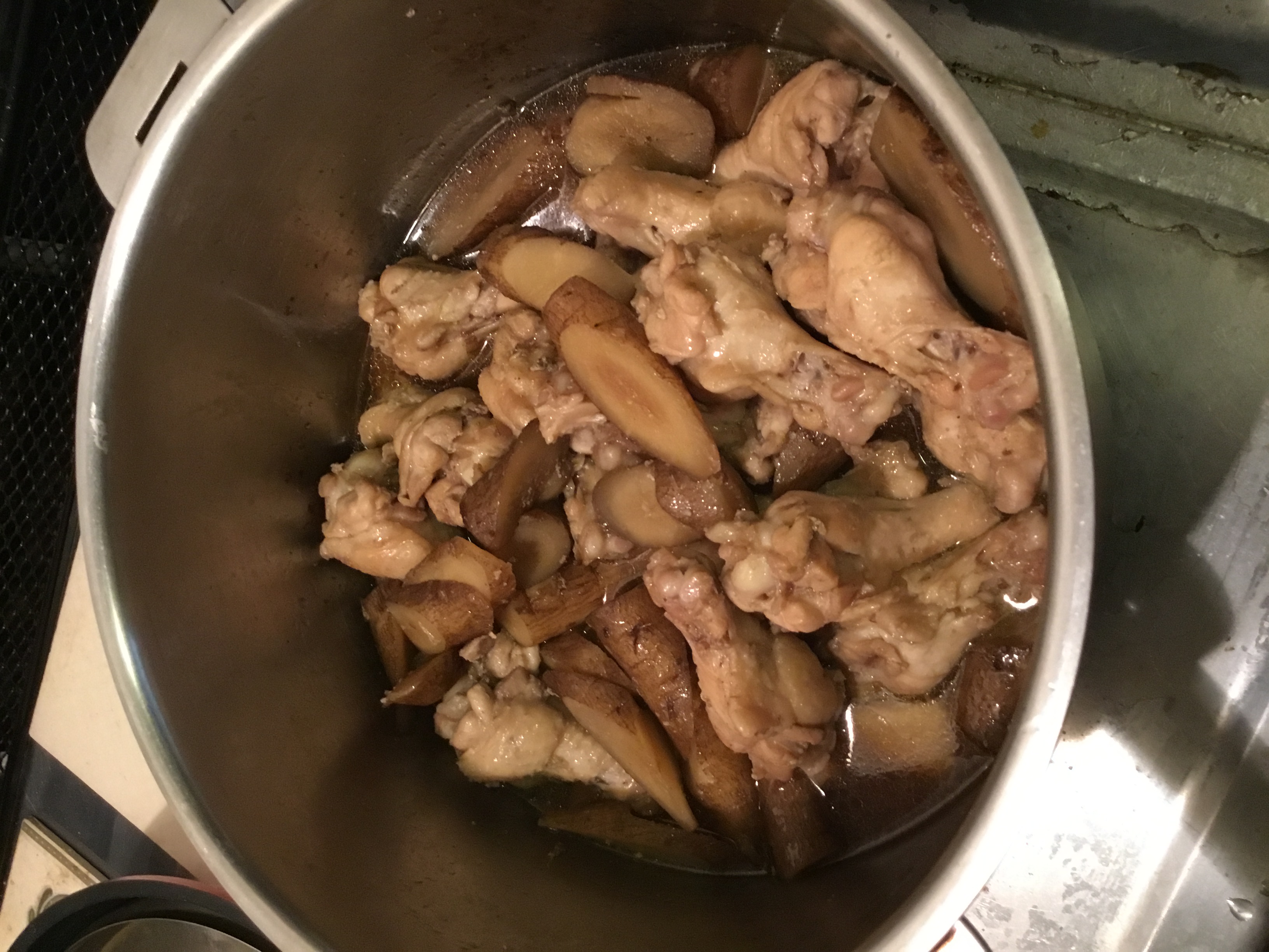 最後に、南雲先生オススメの鶏肉と煮ました。