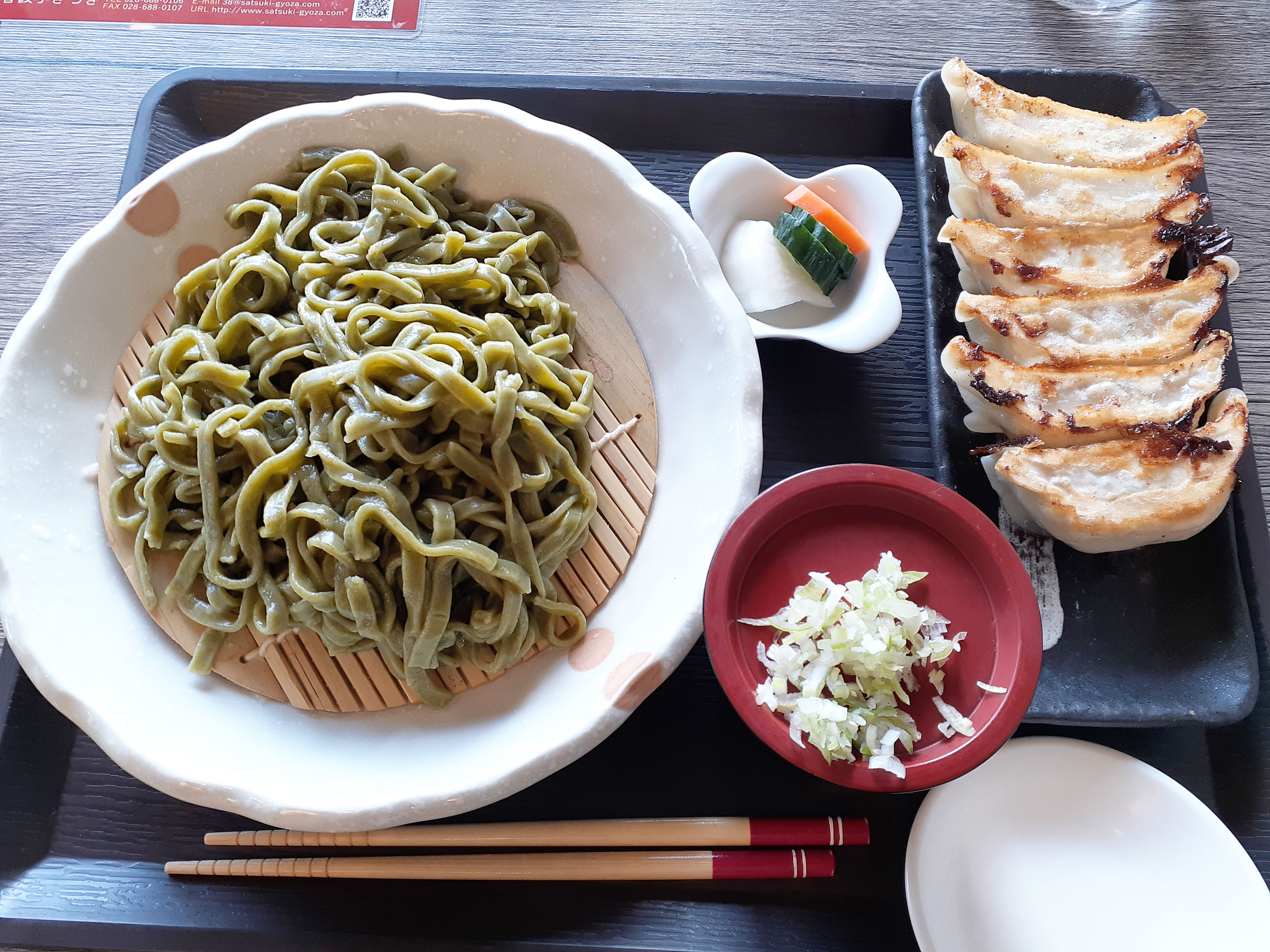 茶うどん人気急上昇&6月定休日