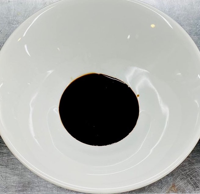 【麺屋 豚セメント®︎】の醤油ダレ