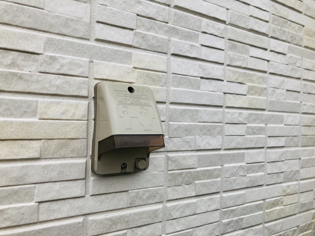 【注意！！】よくある電気窃盗の手口と防止方法