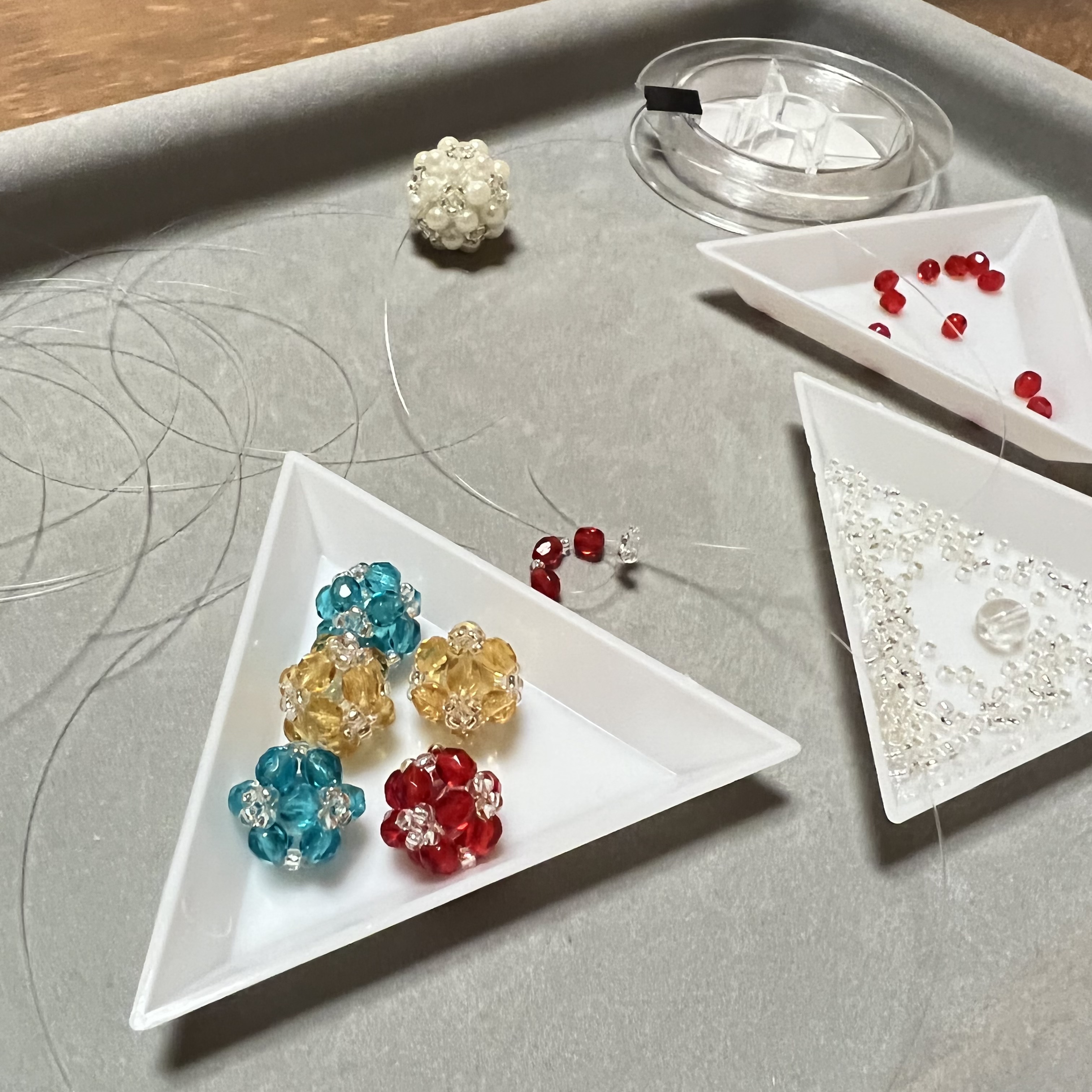 ビーズボール作ってます!