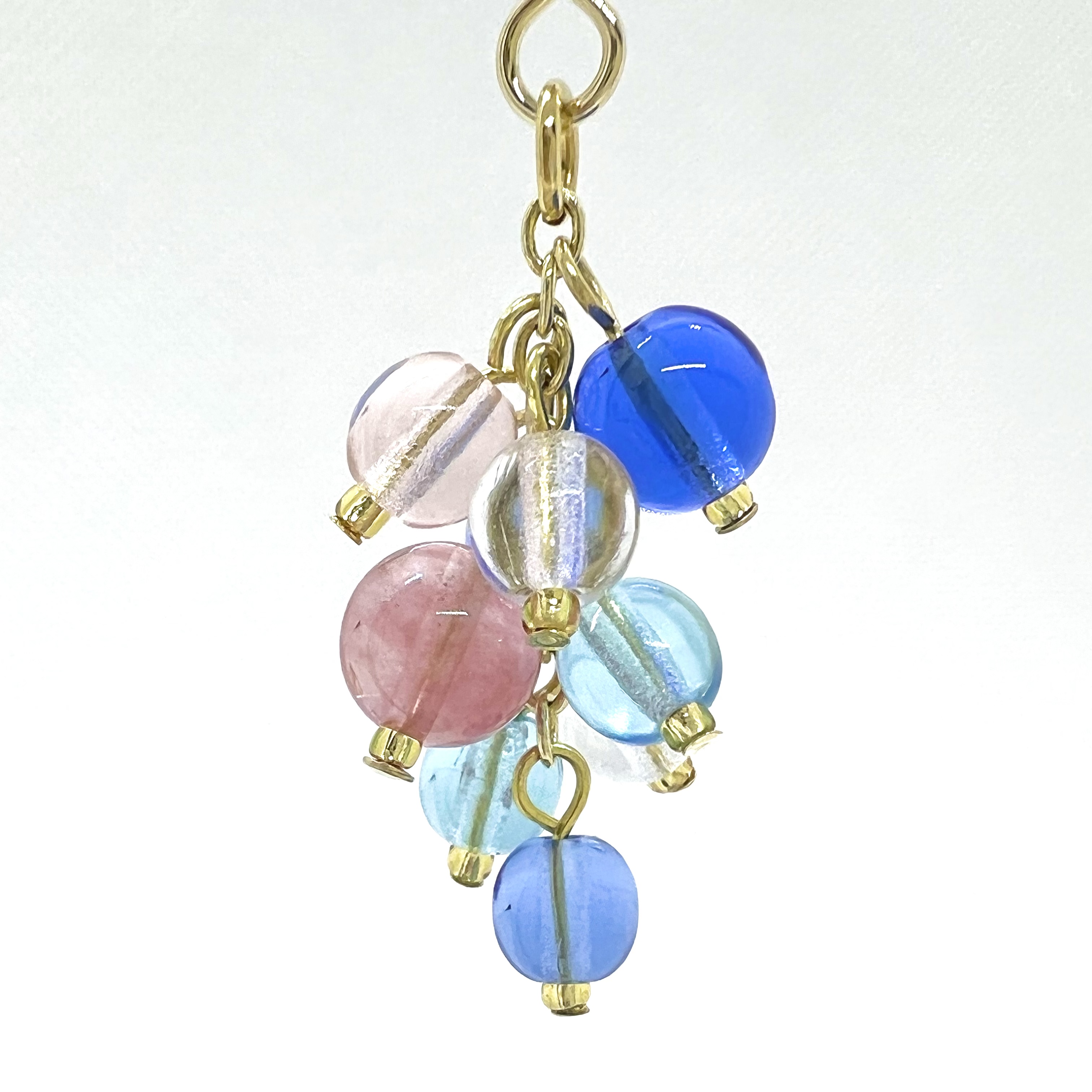 チェコビーズとチェリークォーツのじゃらじゃらピアス販売開始