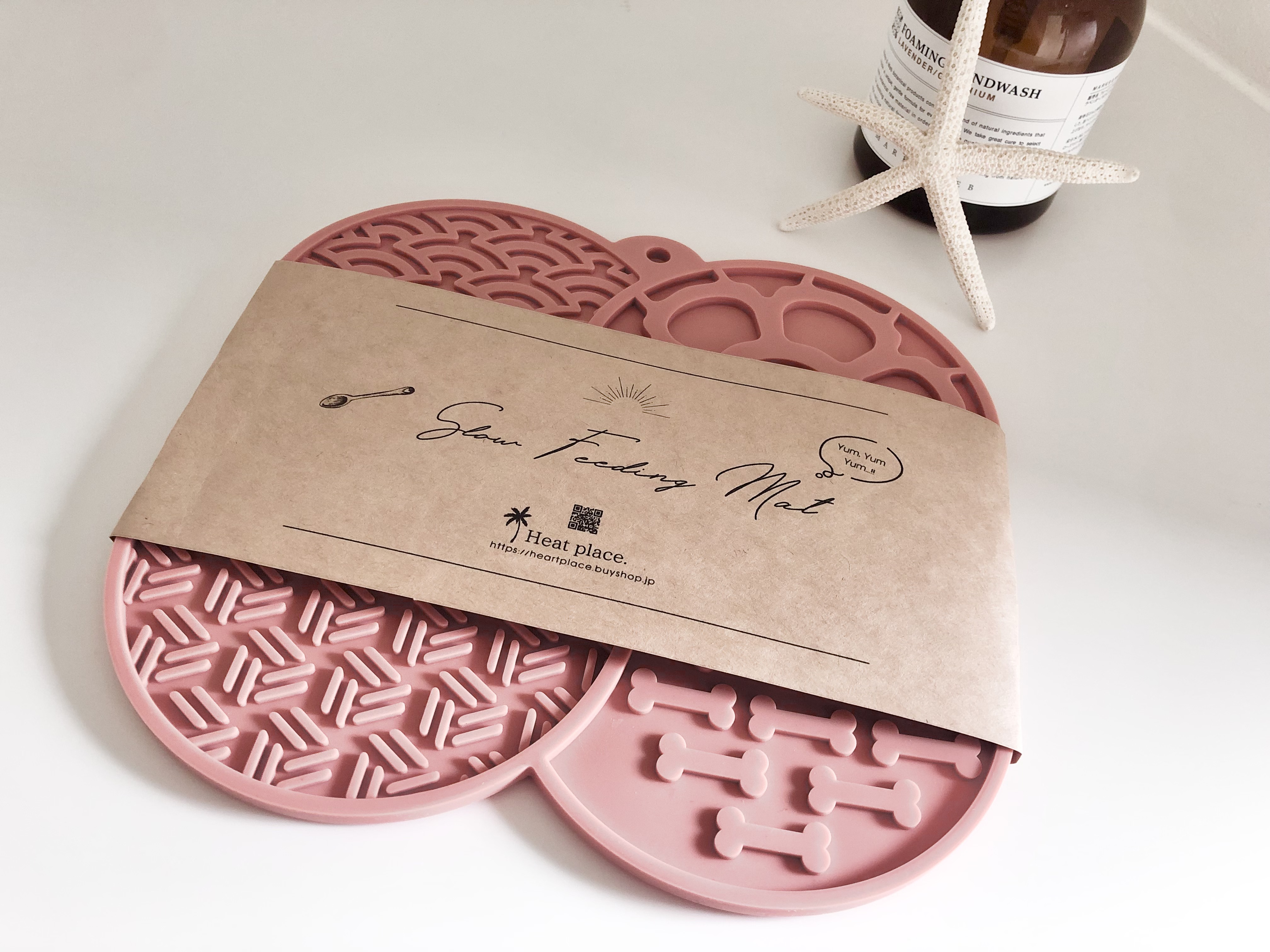 Slow feeding mat* (準備中アイテム)