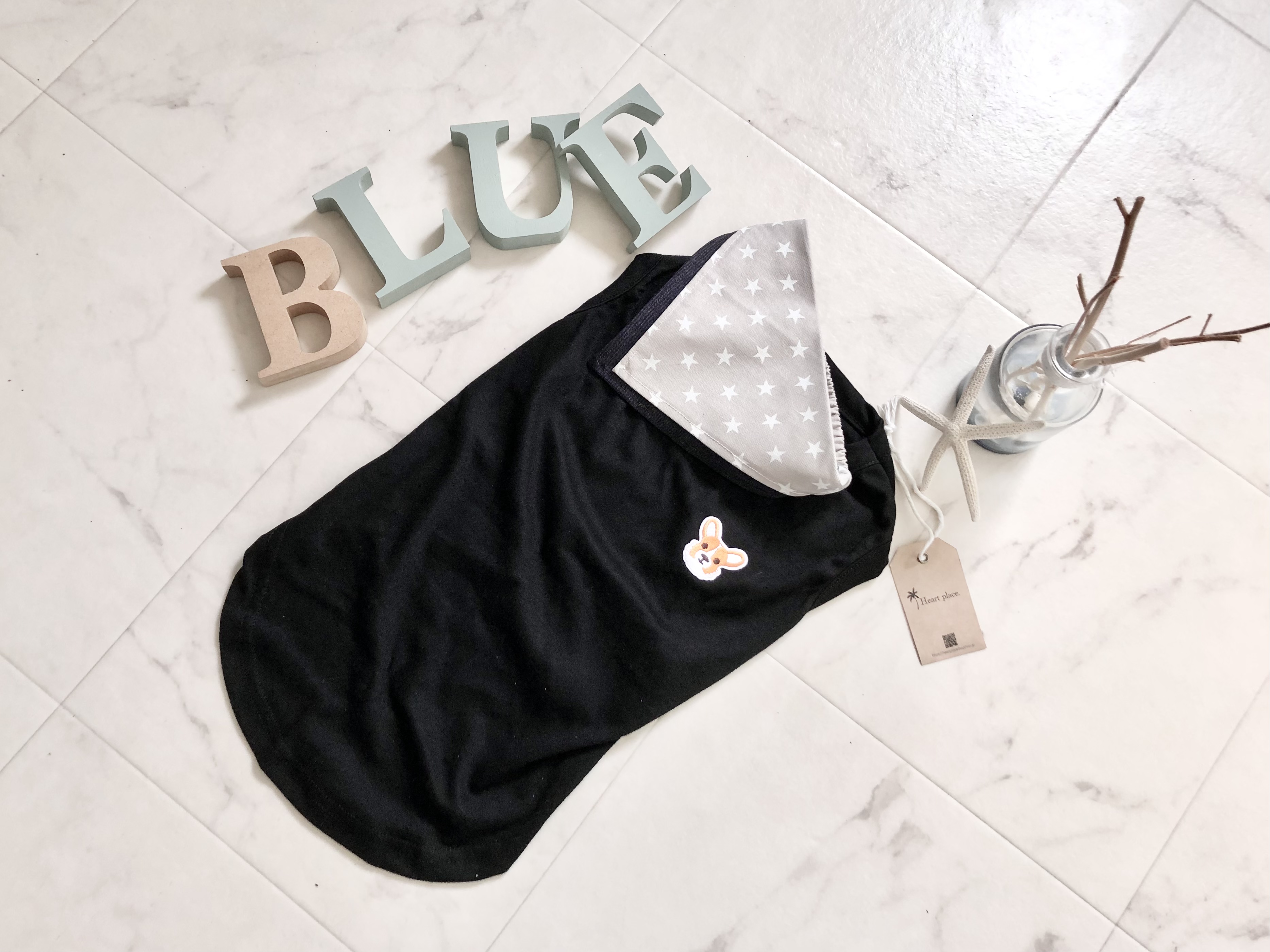 星柄バンダナ × 黒トップス