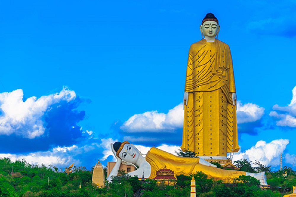 バガンのパゴダとは異なる、個性的な仏塔や寺院が数多く存在する町：モンユワ