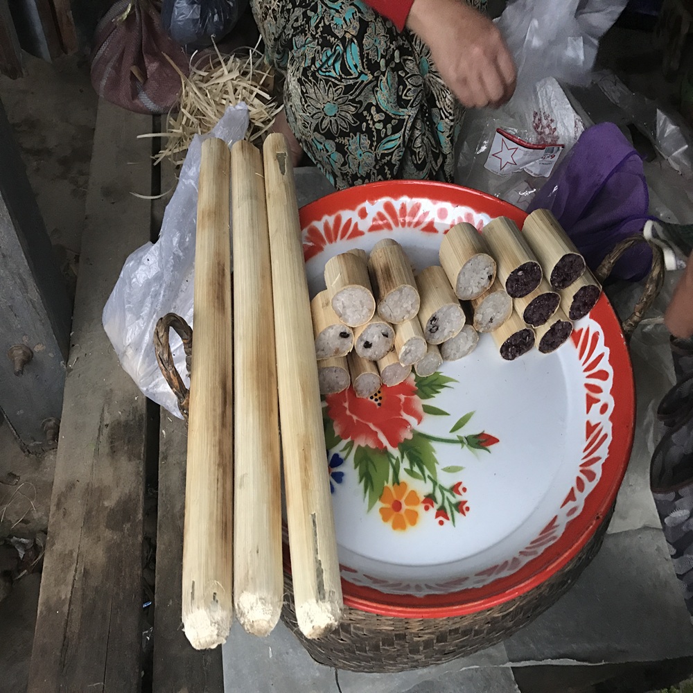 カウッ・ニン・チャイ・タウク・モン