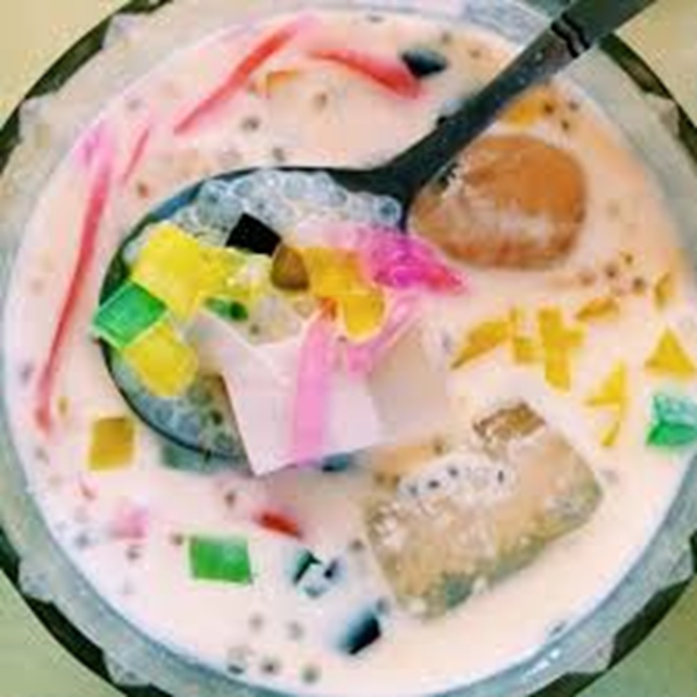 ミャンマーの伝統的なデザー（Shwe Yin Aye）