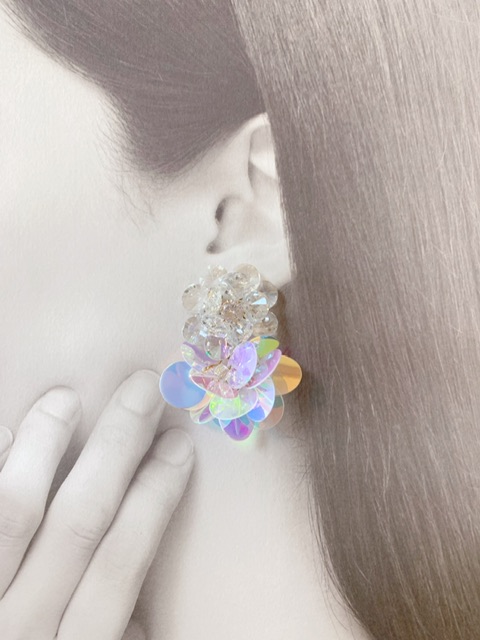 bulppit キラキラスパンコールピアス✳︎･:*+.★