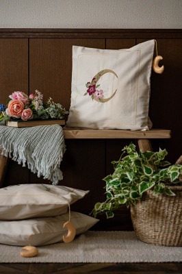 ブレずに進む力をくれる、お守り刺繍の秘密