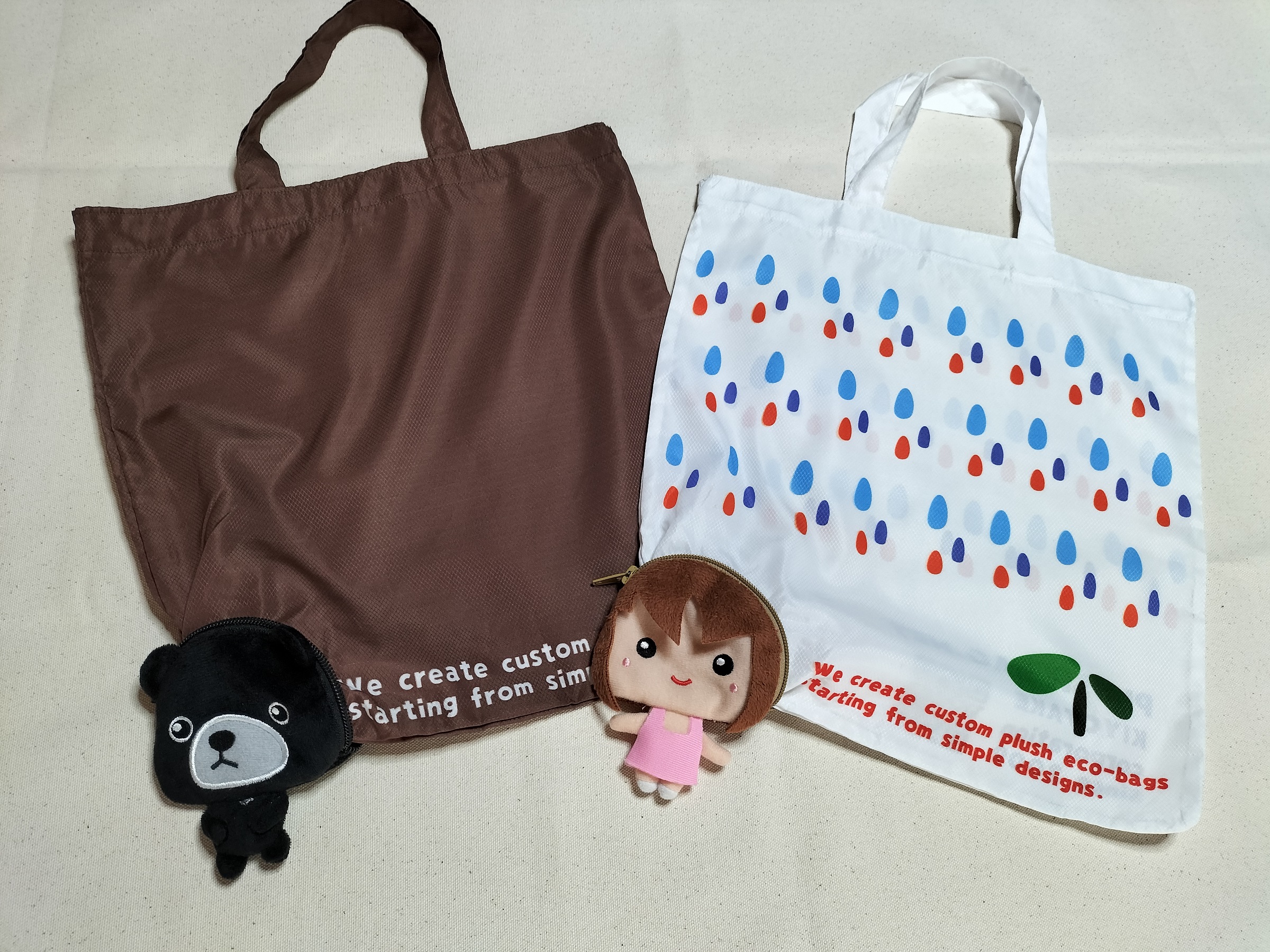 普段はぬいぐるみマスコットとして、買い物時はエコバッグに変身！