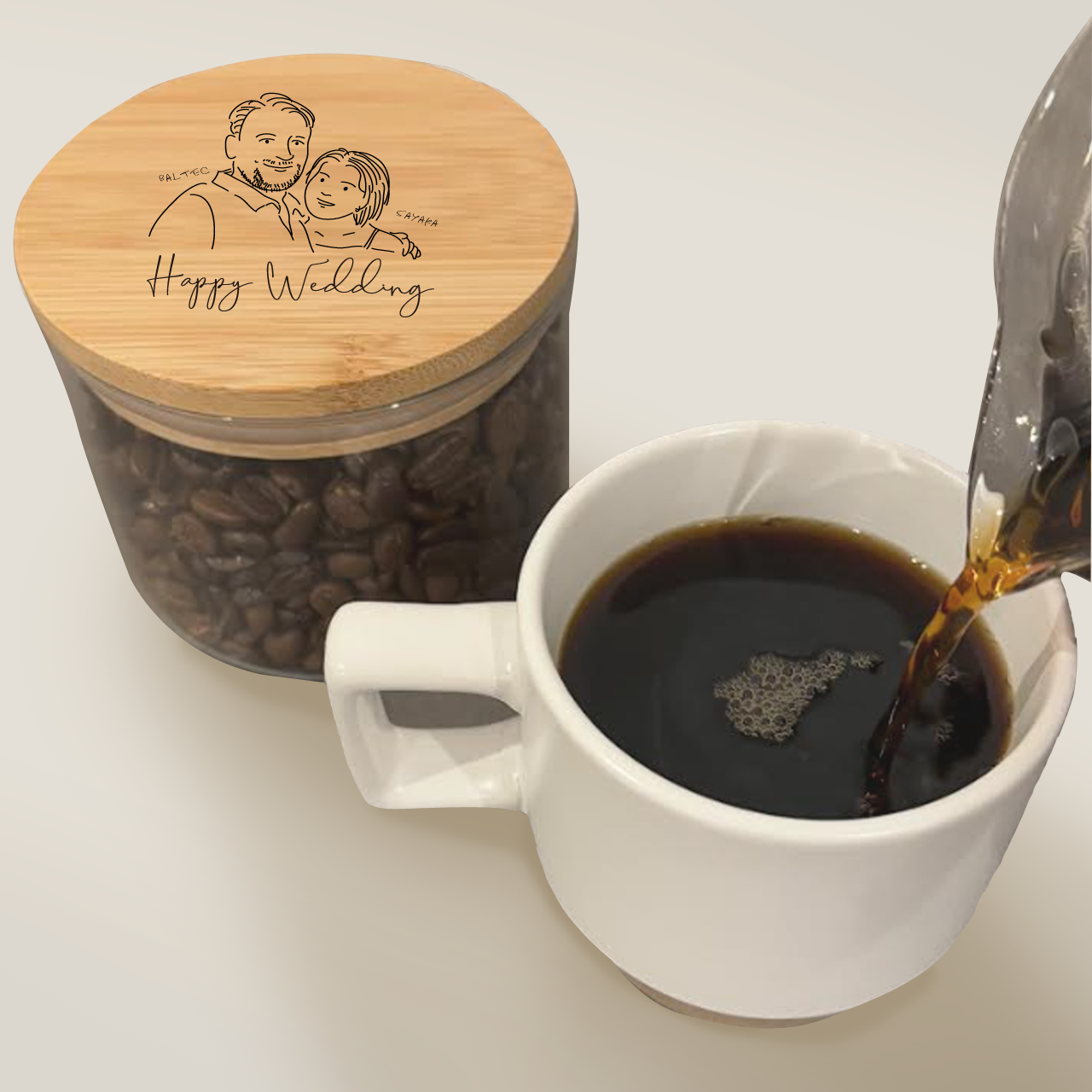 結婚記念日のお祝いに、似顔絵コーヒーギフト。