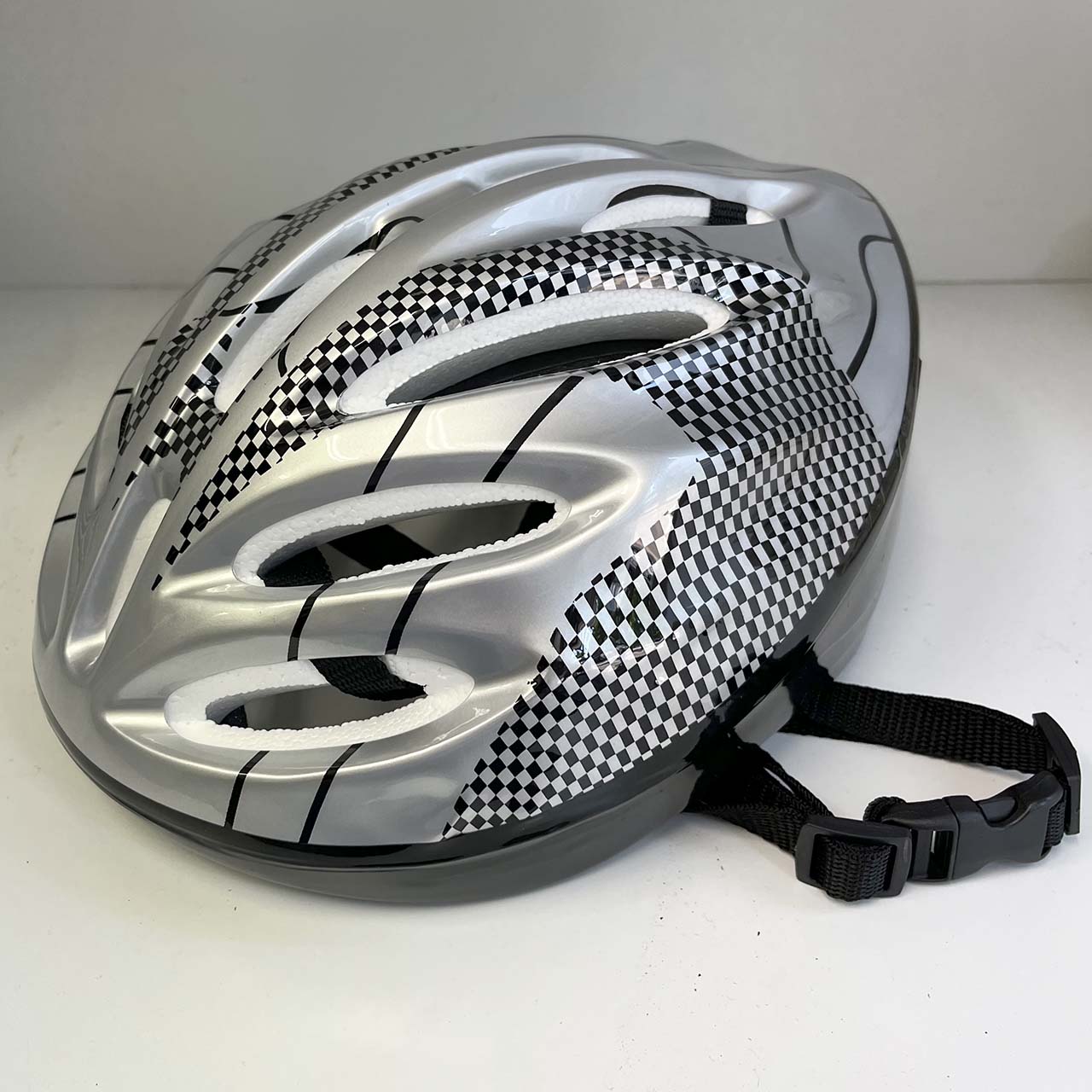 自転車ヘルメットの販売を開始しました