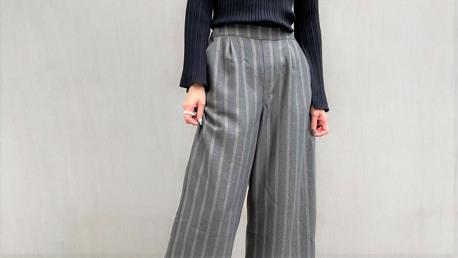 【new-item】2,448YEN！ストライプタックワイドパンツ