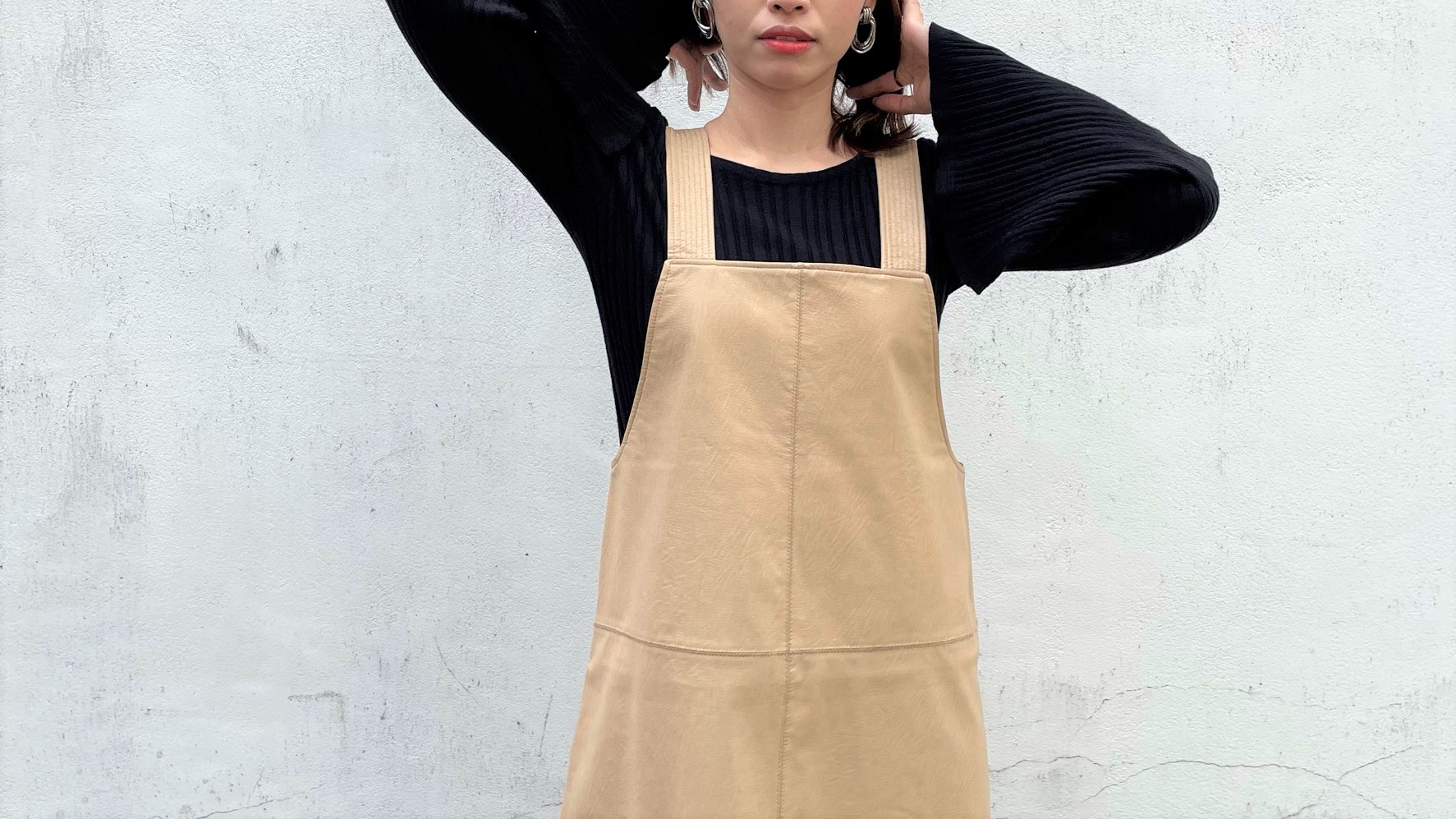 【new-item】4,400YEN！エコレザージャンパースカート