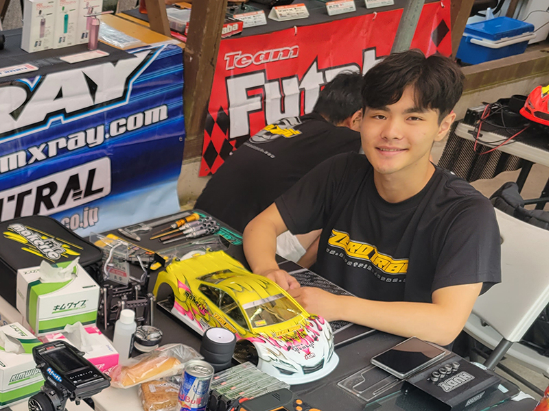 JMRCA電動ツーリングカー全日本選手権に参戦しています。