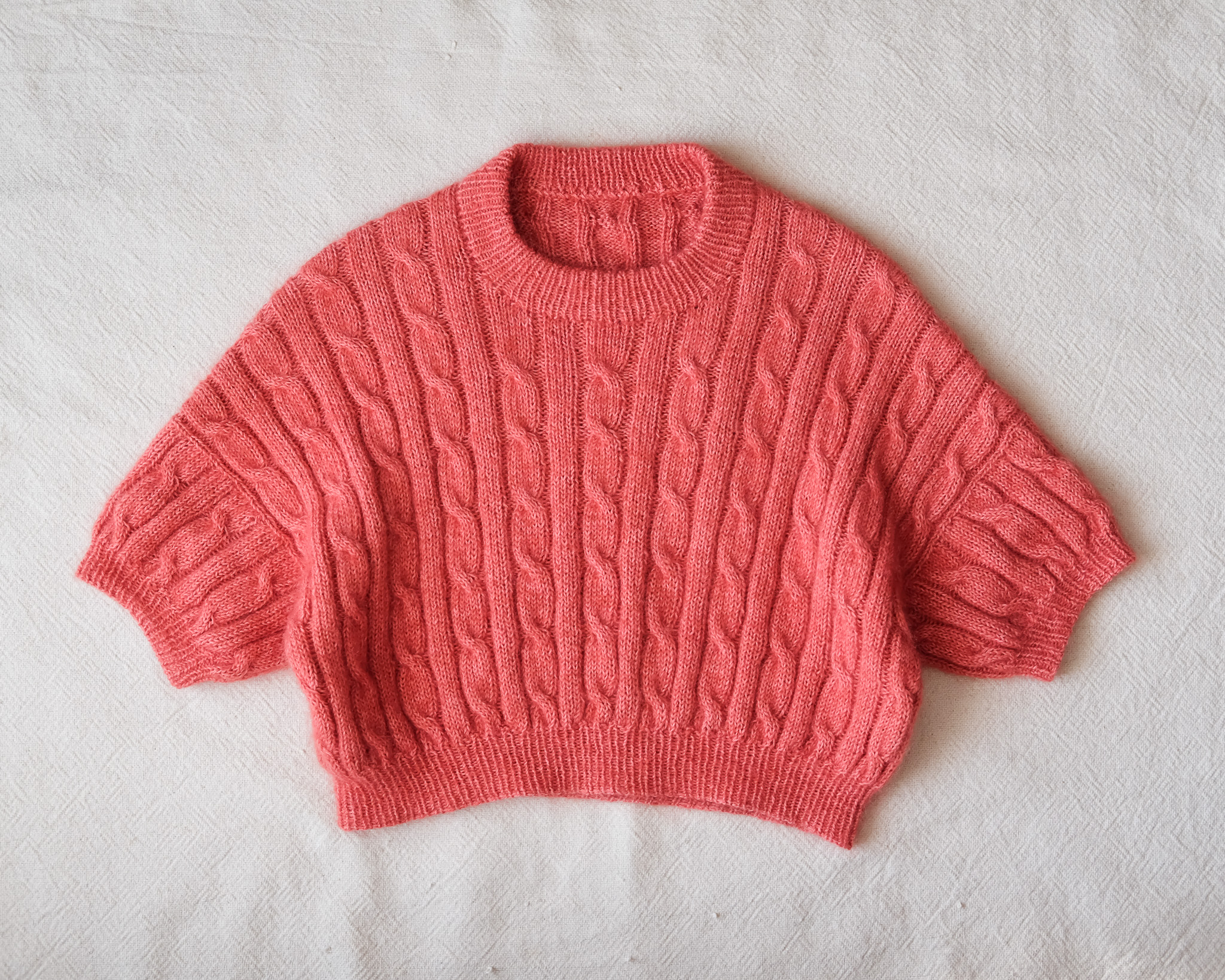 Cable tee by HELLO, HYGGE LIFE