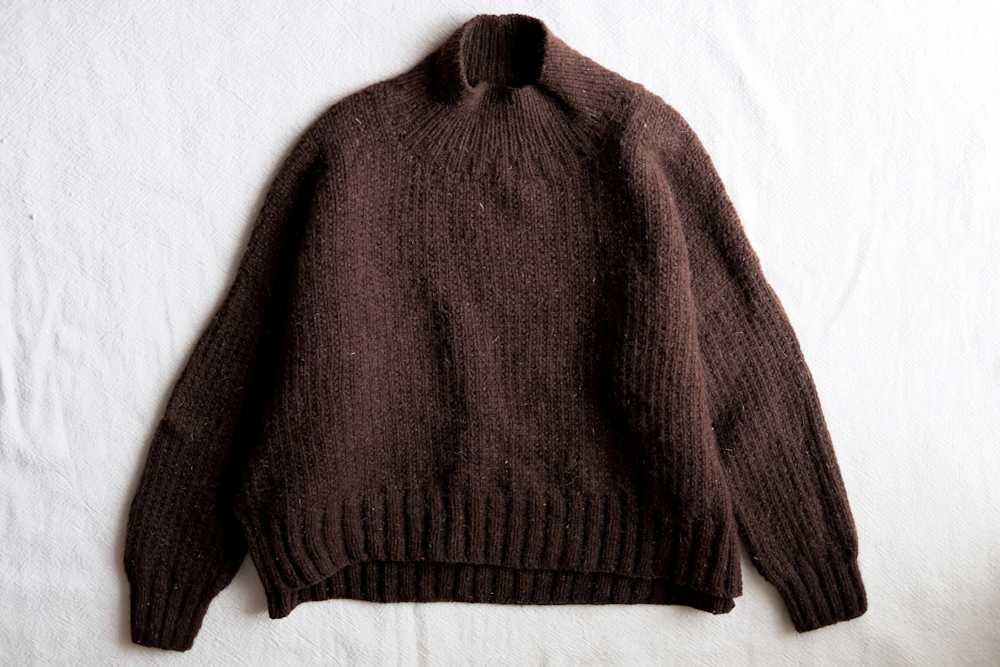 “Relaxed Sweater”  by HELLO, HYGGE LIFE
