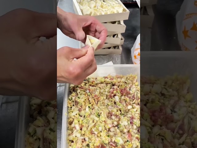 餃子専門店の“絶品水餃子”ができるまで