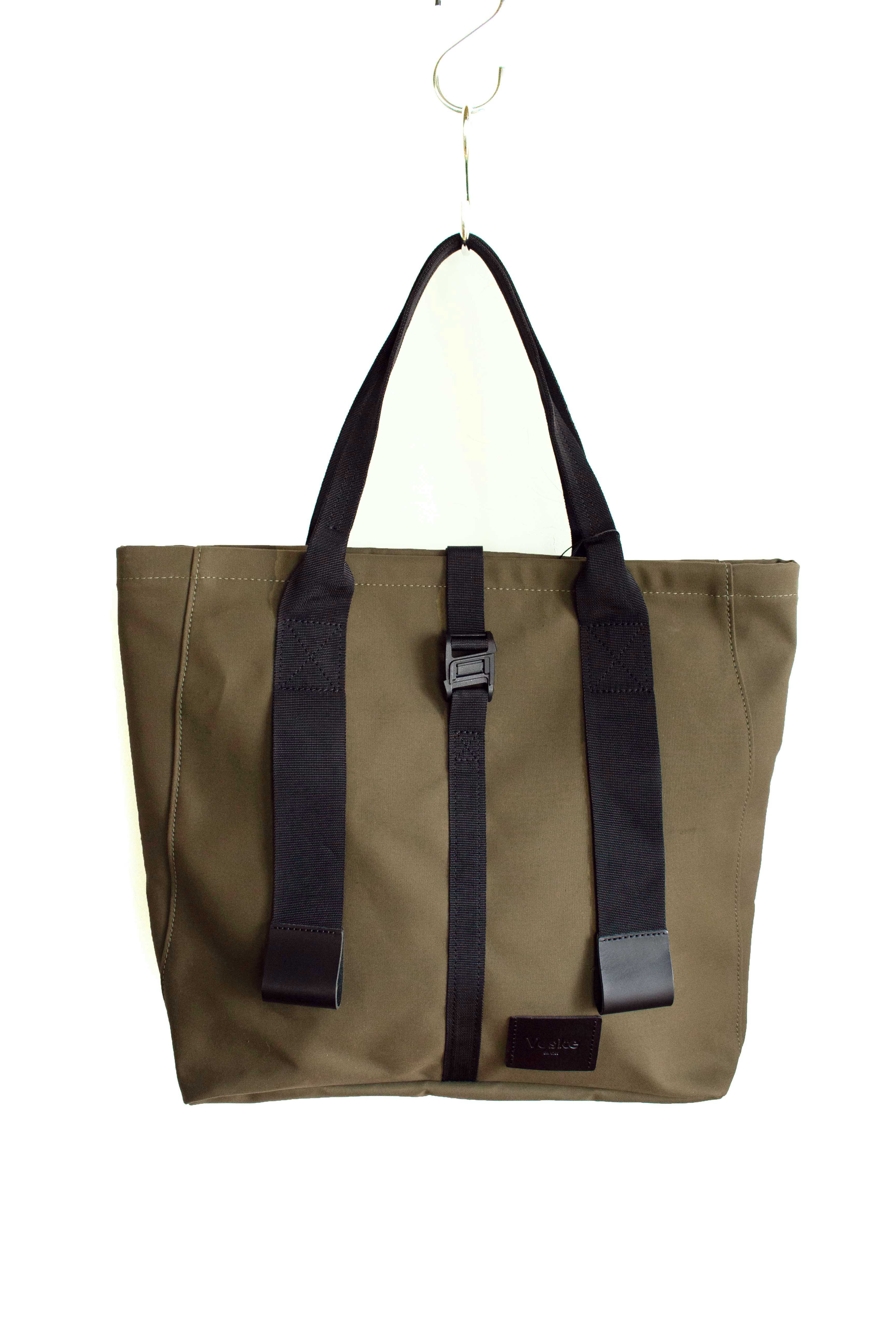 本日12時15分より、Veske Tote Bagのアイテム説明インスタライブをやります!