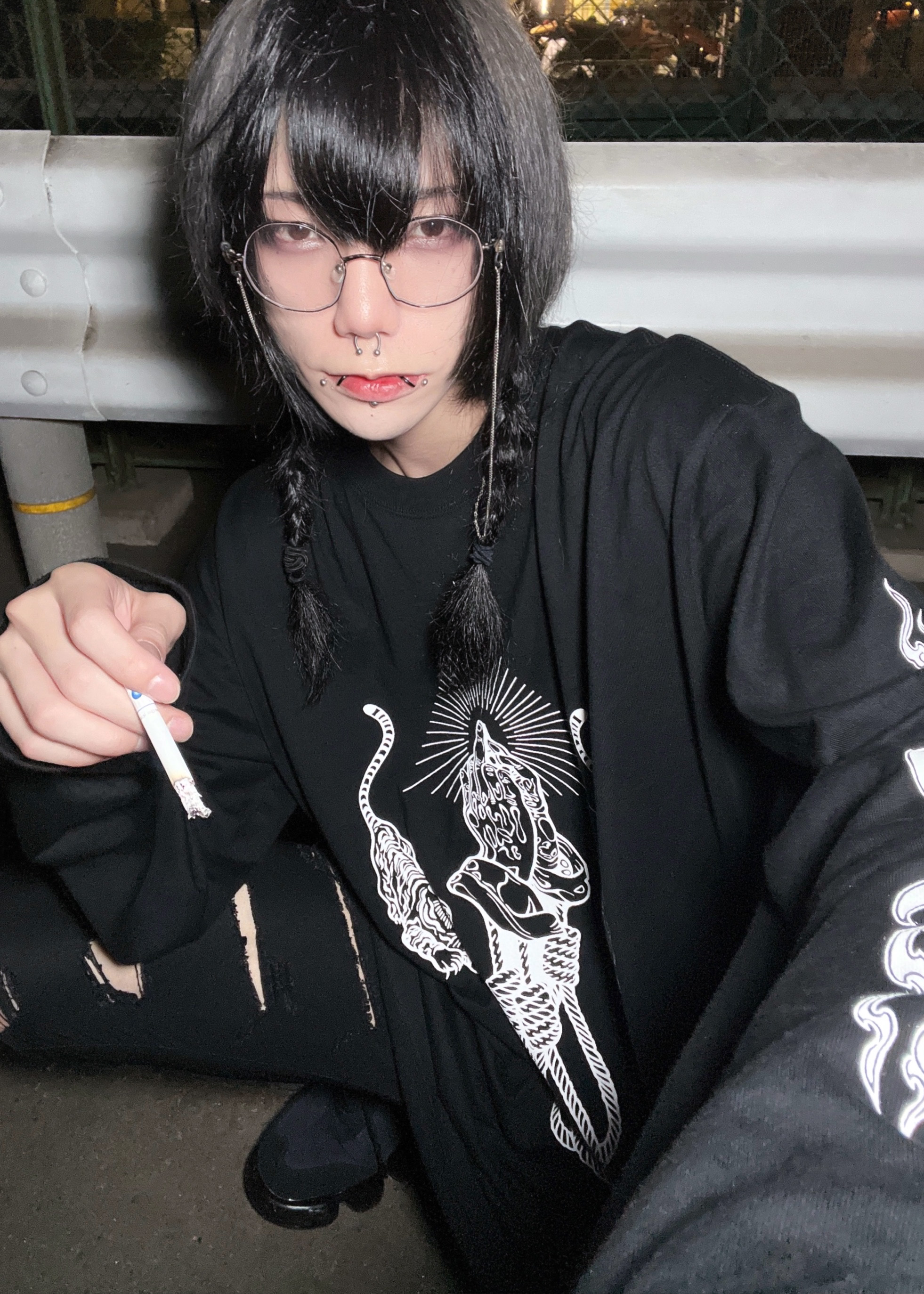 L/S T-shirt 法悦