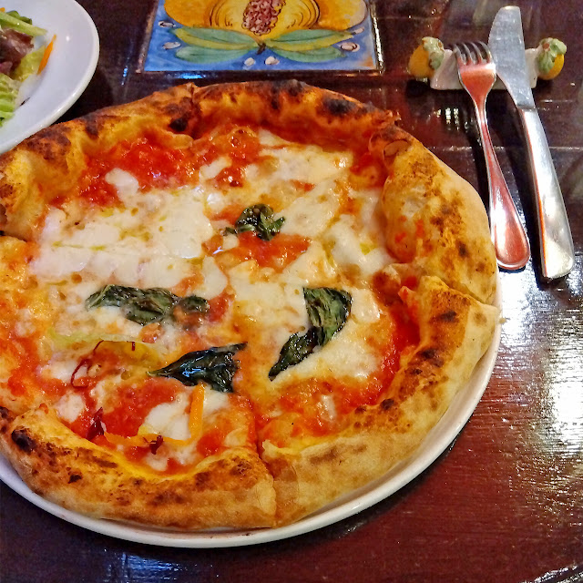 Pizzaを食べに行ってきた